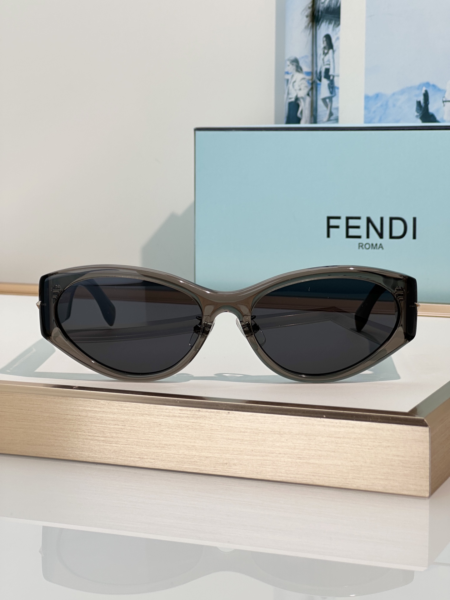 Designer Sunglasses FE40239I
