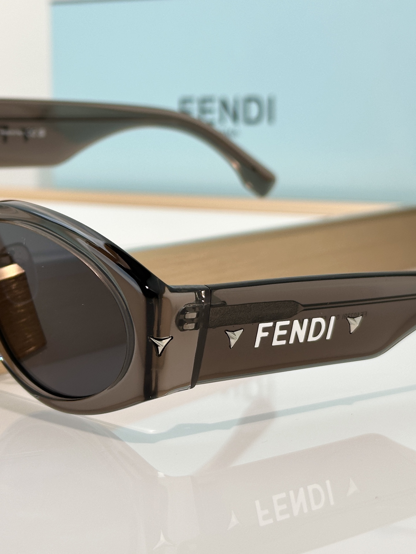 Designer Sunglasses FE40239I