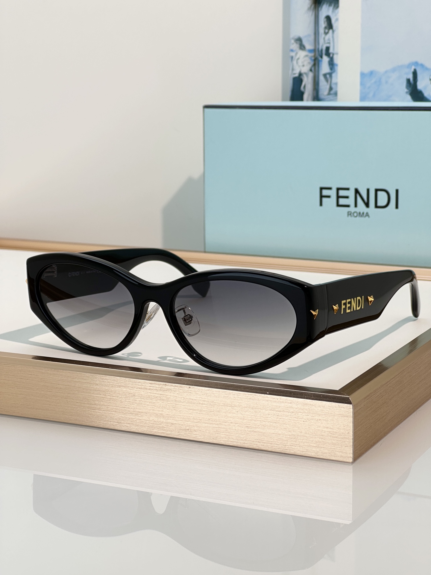 Designer Sunglasses FE40239I