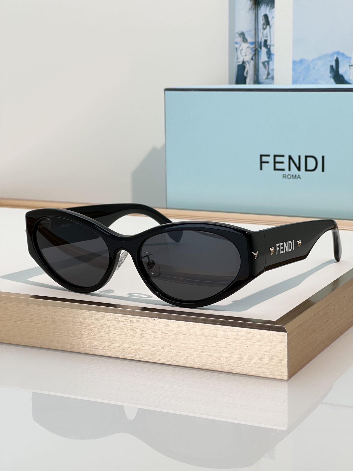 Designer Sunglasses FE40239I