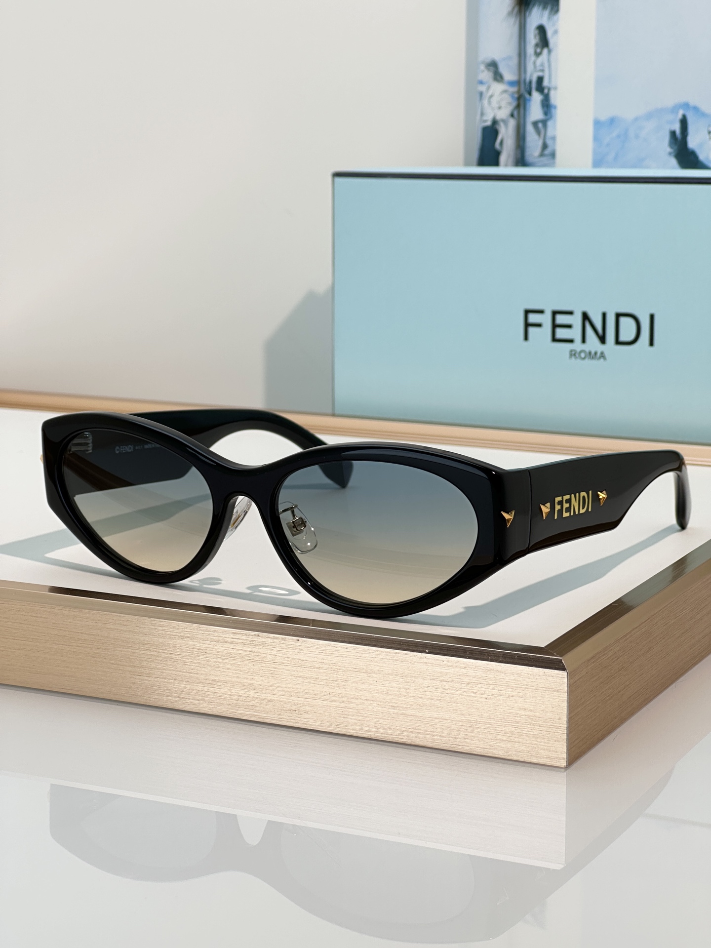 Designer Sunglasses FE40239I