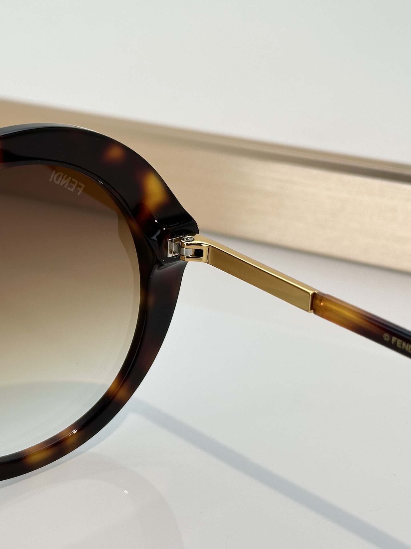 Designer Sunglasses FE2175I