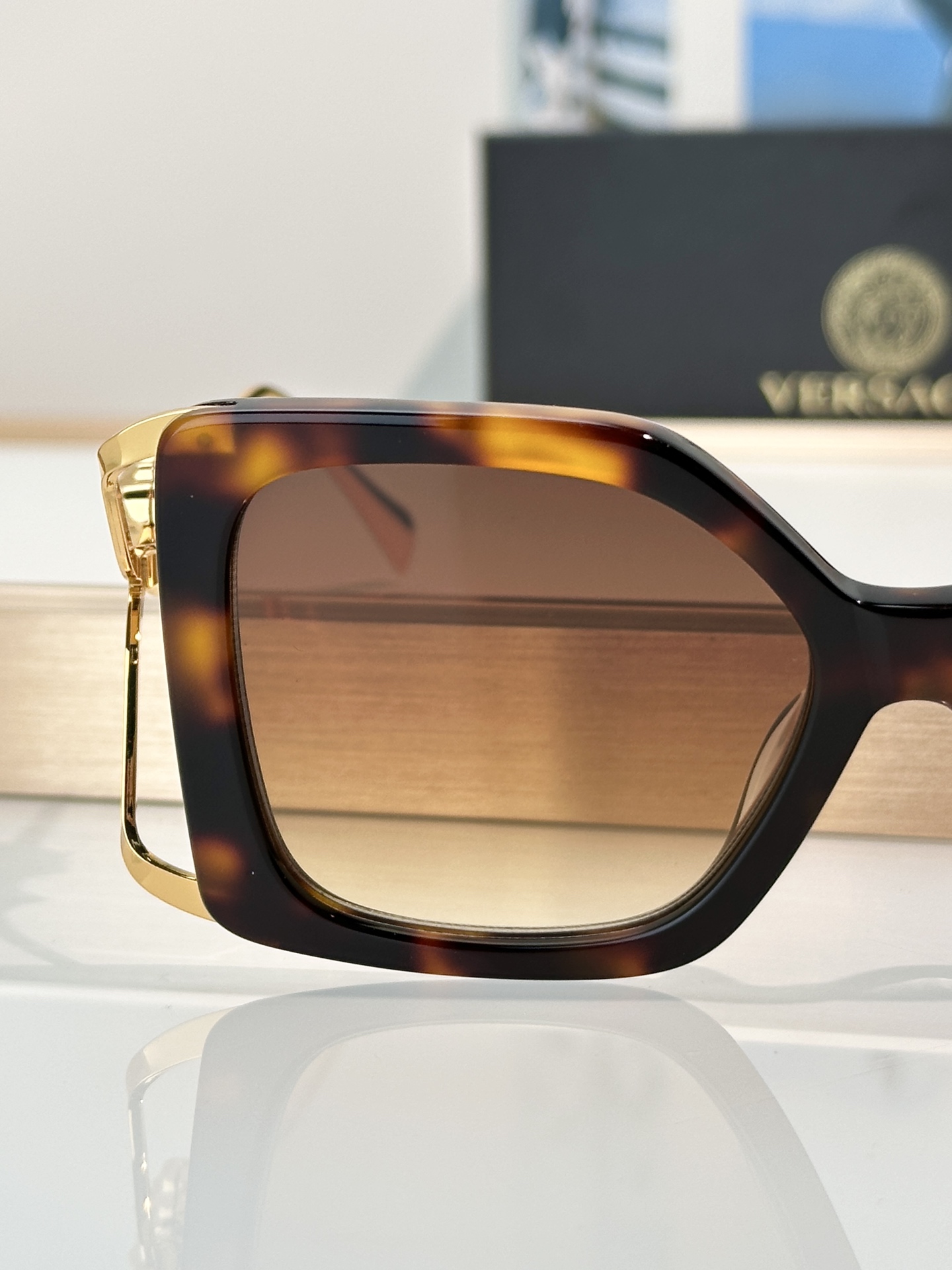 Designer Sunglasses VE4502U