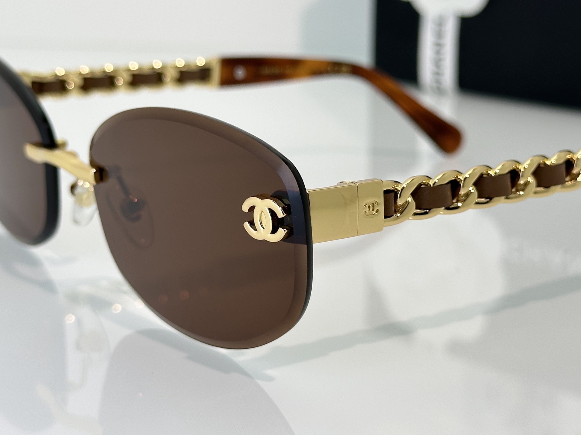 Chanel Sunglasses CH1913Q