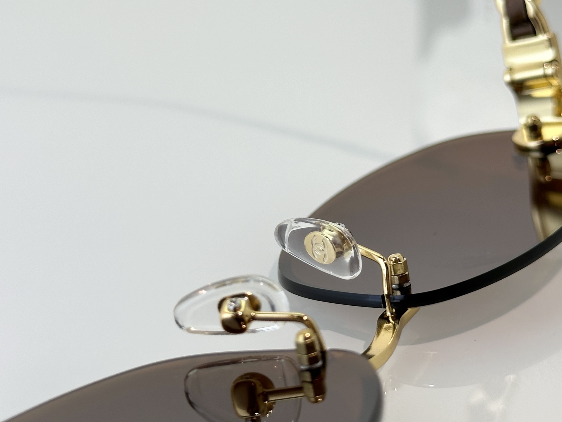 Chanel Sunglasses CH1913Q