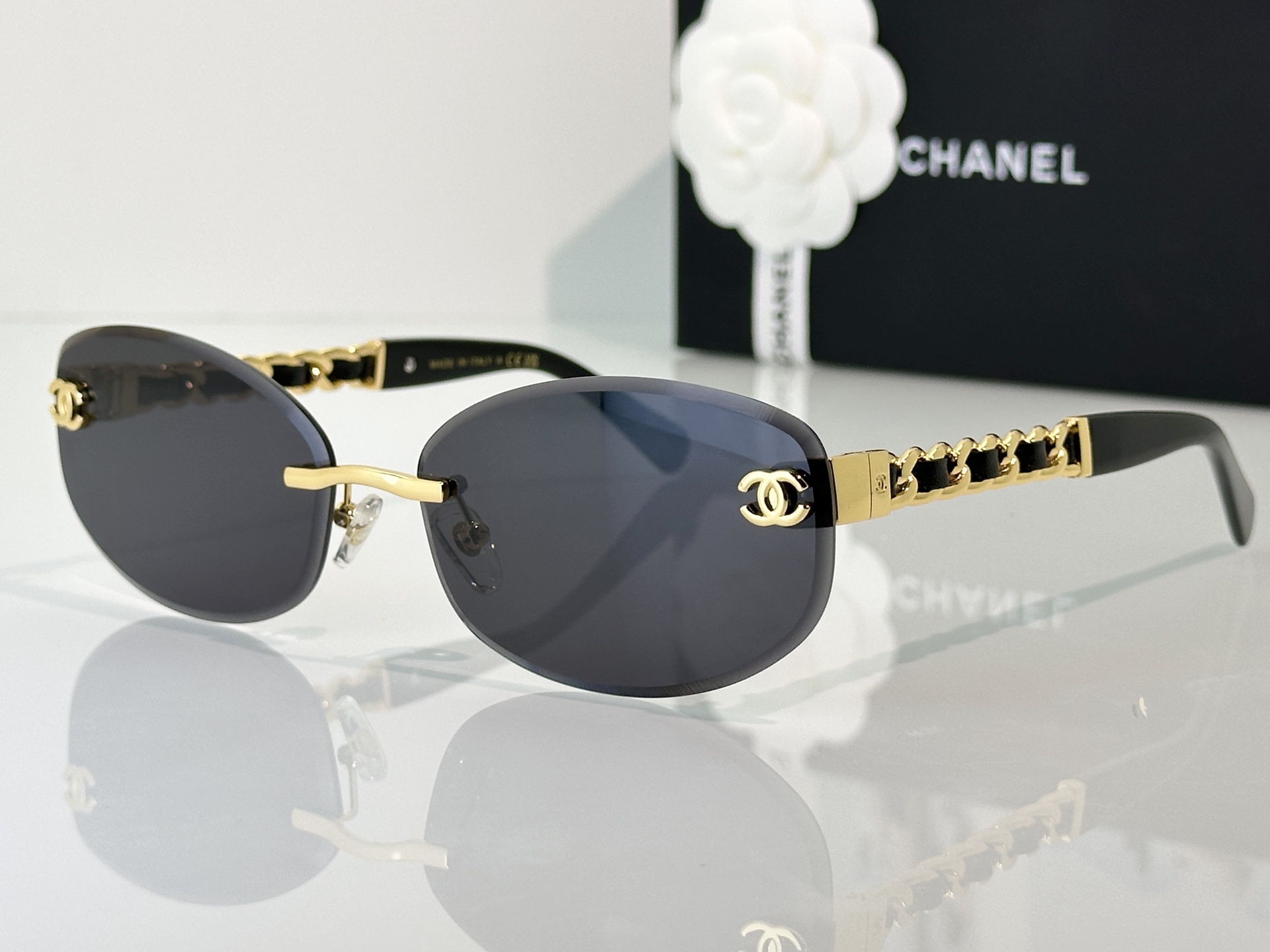 Chanel Sunglasses CH1913Q