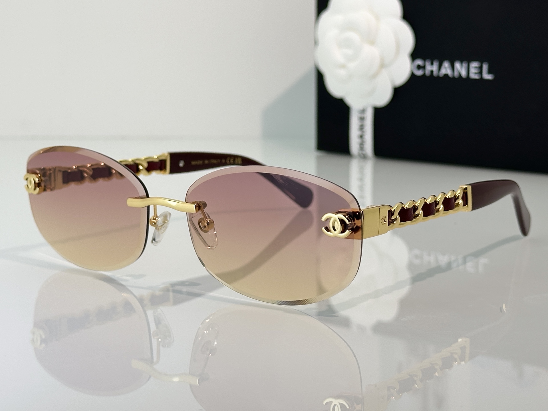 Chanel Sunglasses CH1913Q