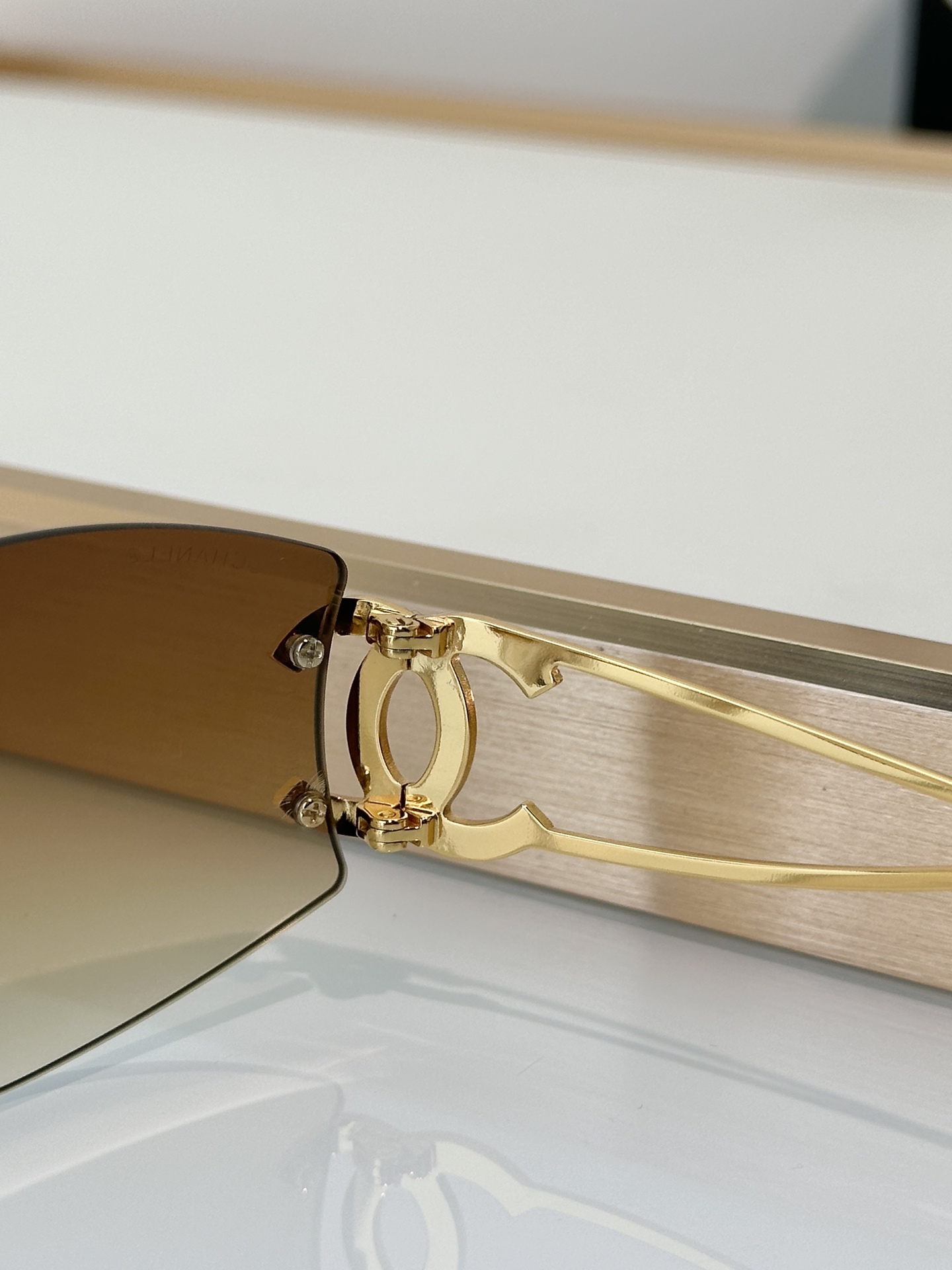 Chanel Sunglasses CH4087