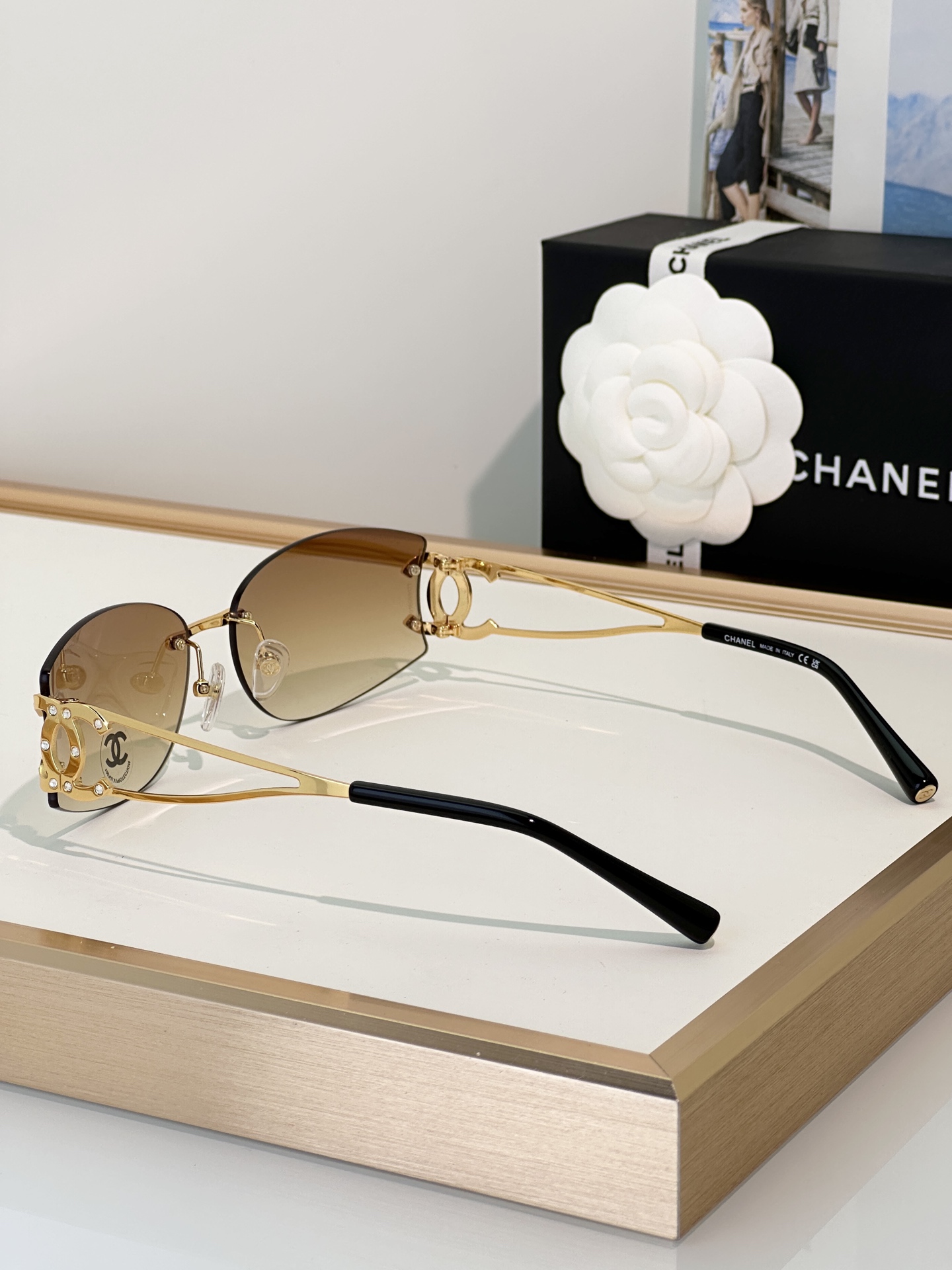 Chanel Sunglasses CH4087