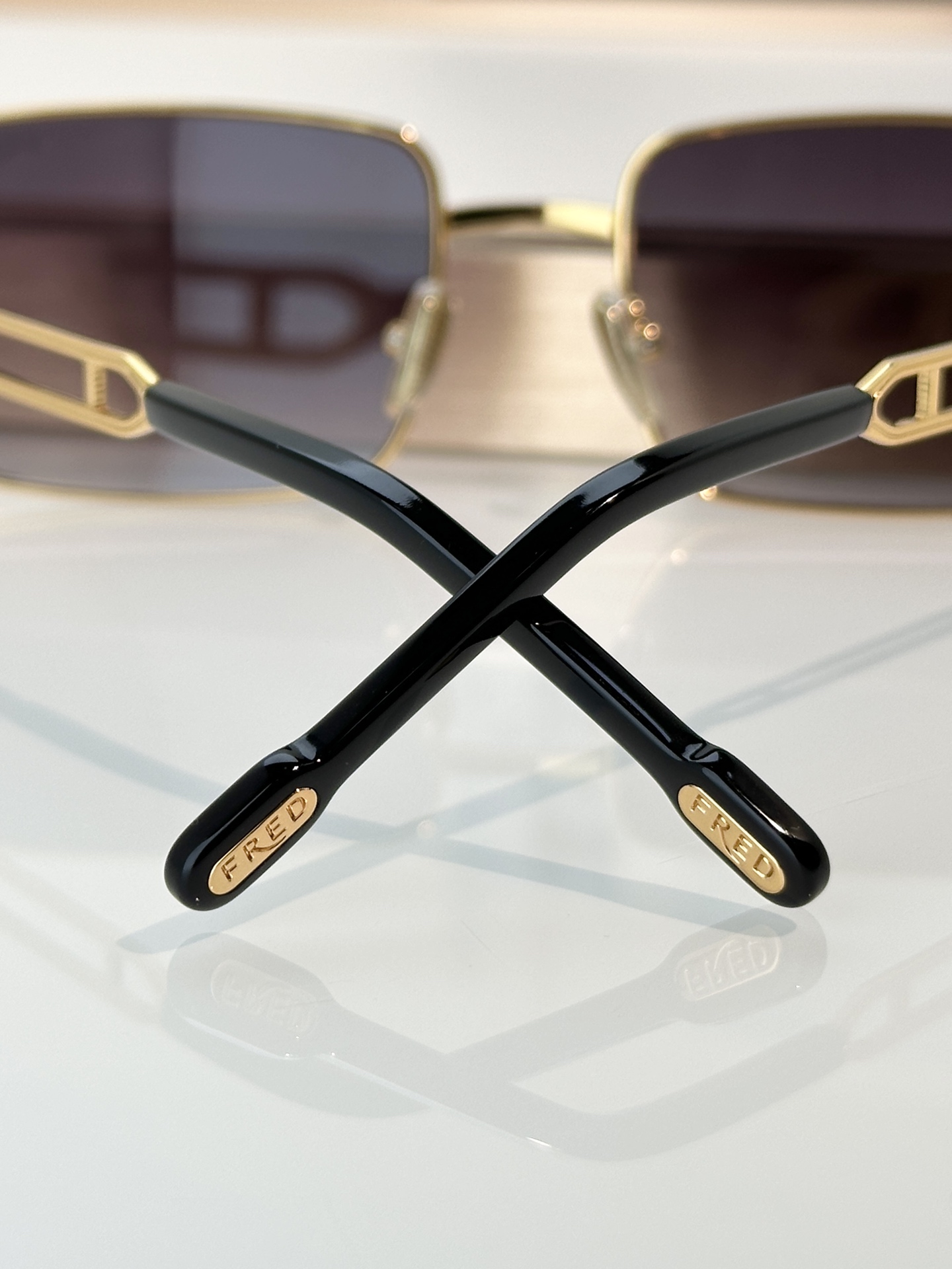 Designer Sunglasses FG57161U