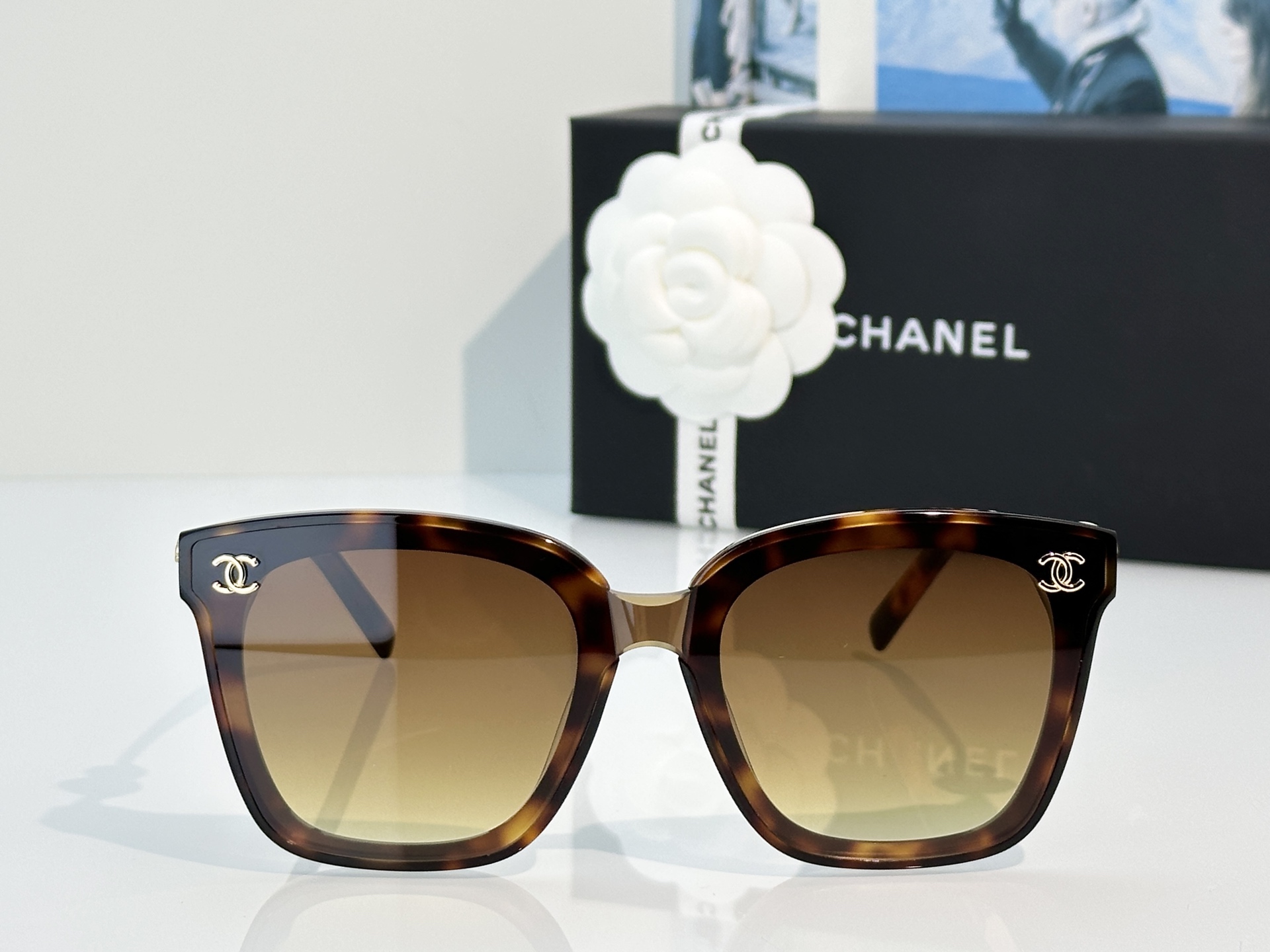 Chanel Sunglasses A95074