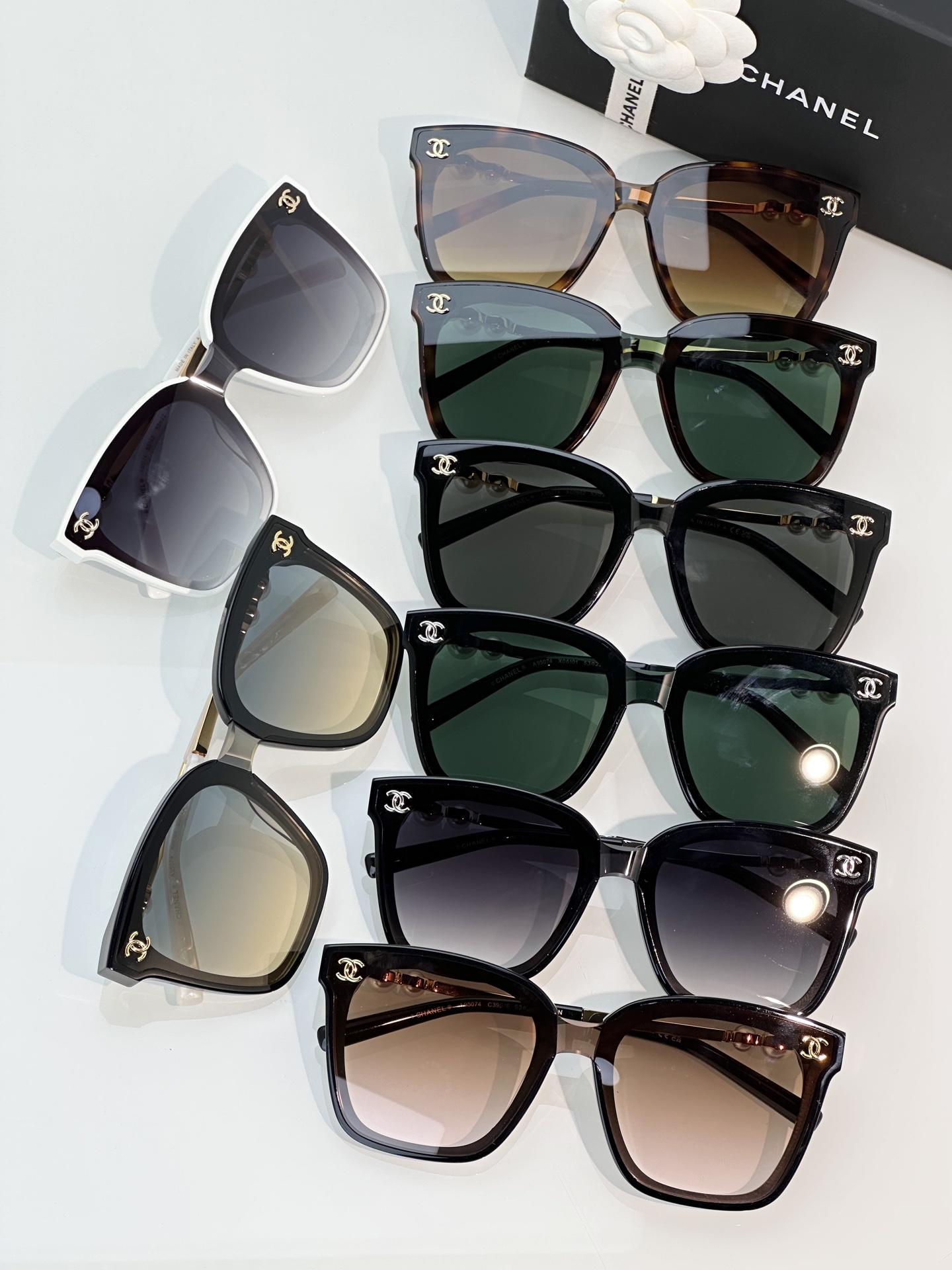Chanel Sunglasses A95074