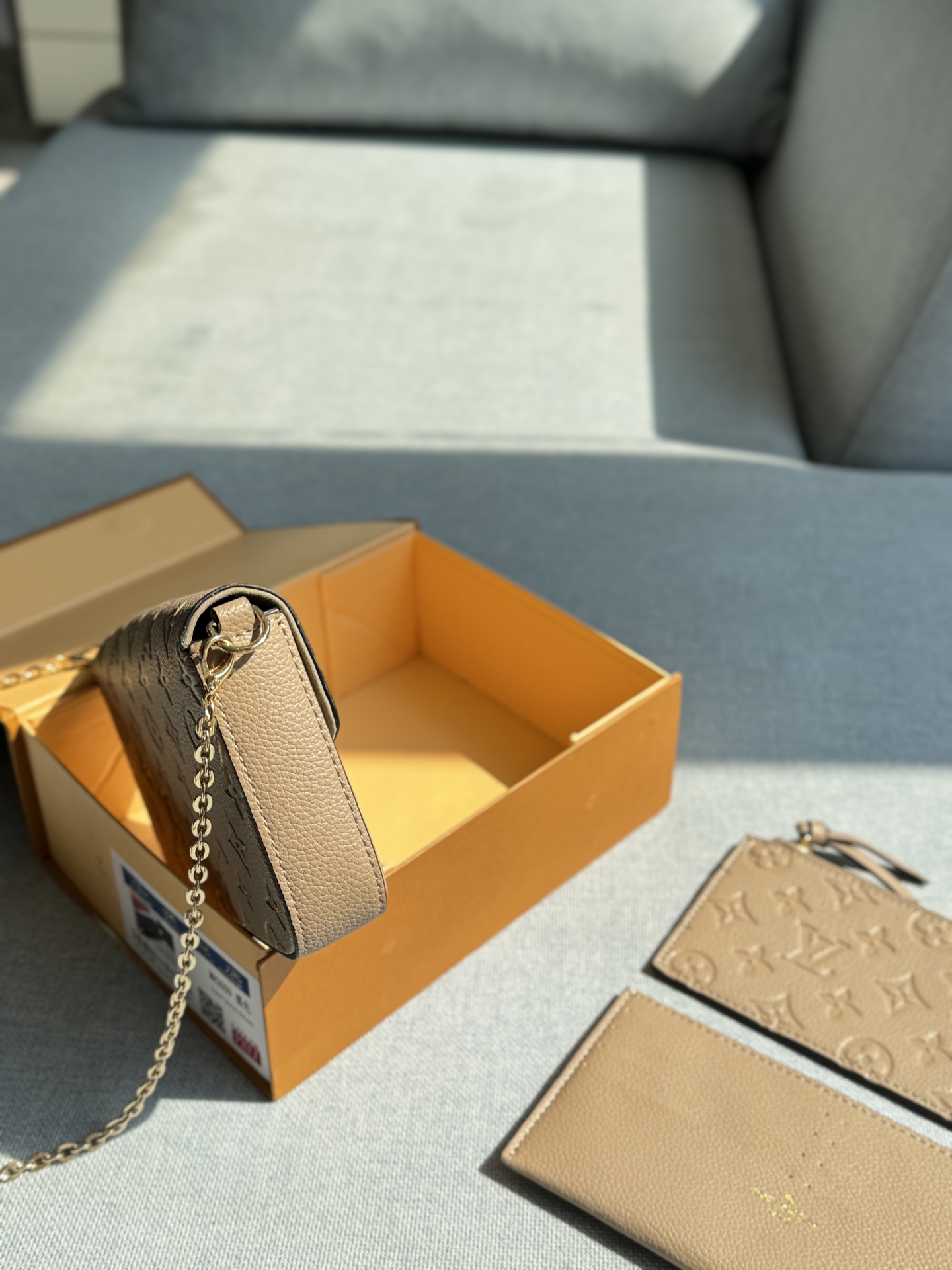 Alternative view of Crossbody Bag 11452