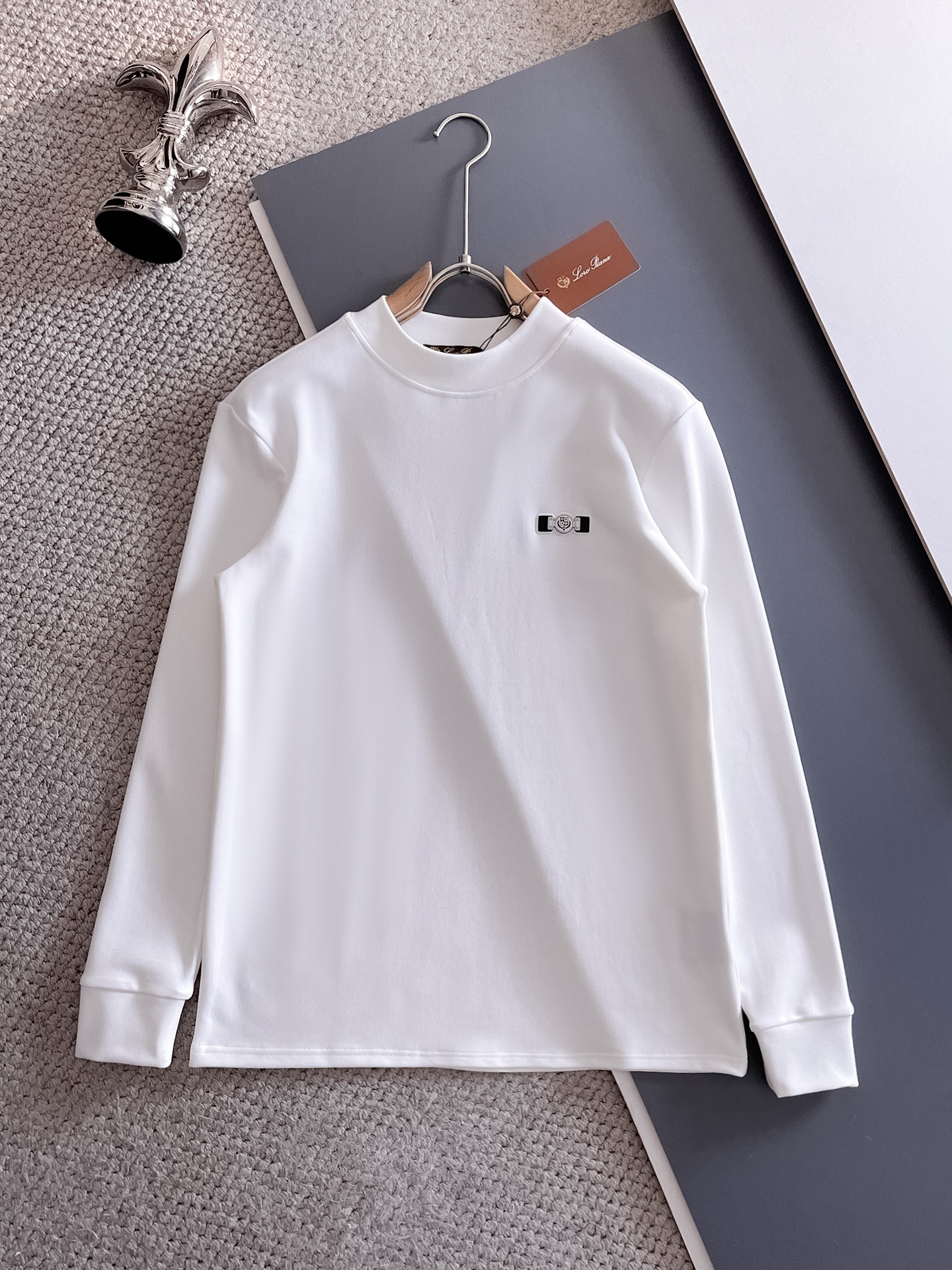 诺悠翩雅 Loro Piana 高定典藏名品高定成衣时装外套连衣裙衬衫T恤 #0D76A0BB
