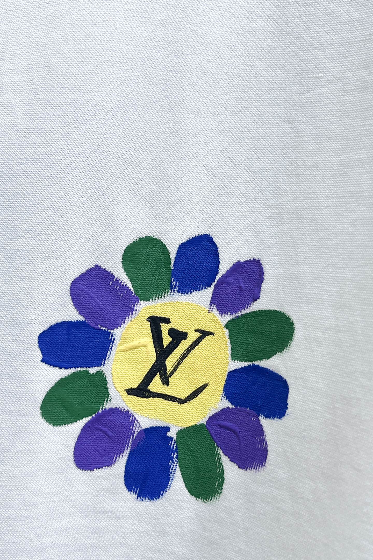  LV 高定面料 玉蚕丝般的丝滑 2025春夏新品上市🍃时尚经典圆领短袖👍🏻时尚单品设计，更加时尚舒适，