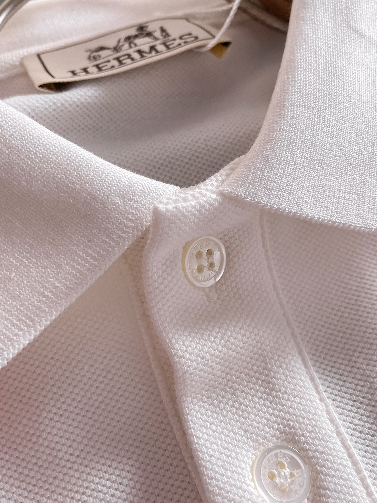 爱马仕新款网眼珠地棉布翻领短Tee，男士经典标识刺绣商务休闲短袖Polo衫，客供面料进口100%密织珠地