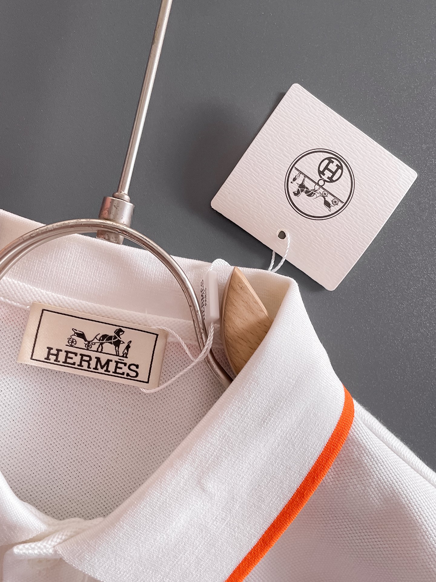 爱马仕新款网眼珠地棉布翻领短Tee，男士经典标识刺绣商务休闲短袖Polo衫，客供面料进口100%密织珠地