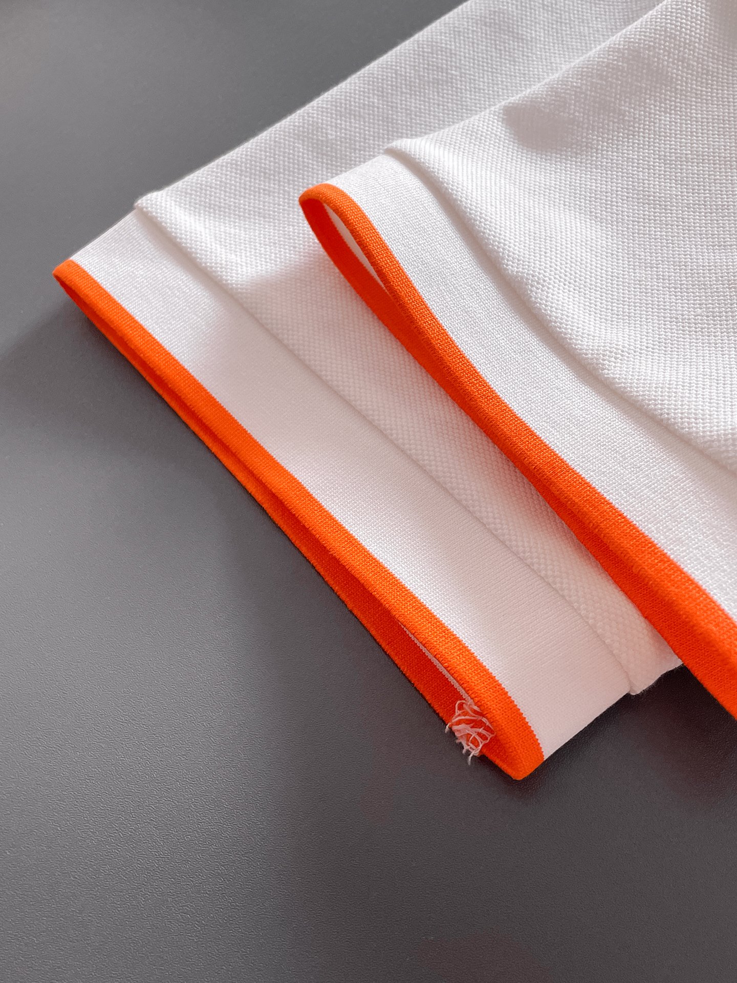 爱马仕新款网眼珠地棉布翻领短Tee，男士经典标识刺绣商务休闲短袖Polo衫，客供面料进口100%密织珠地