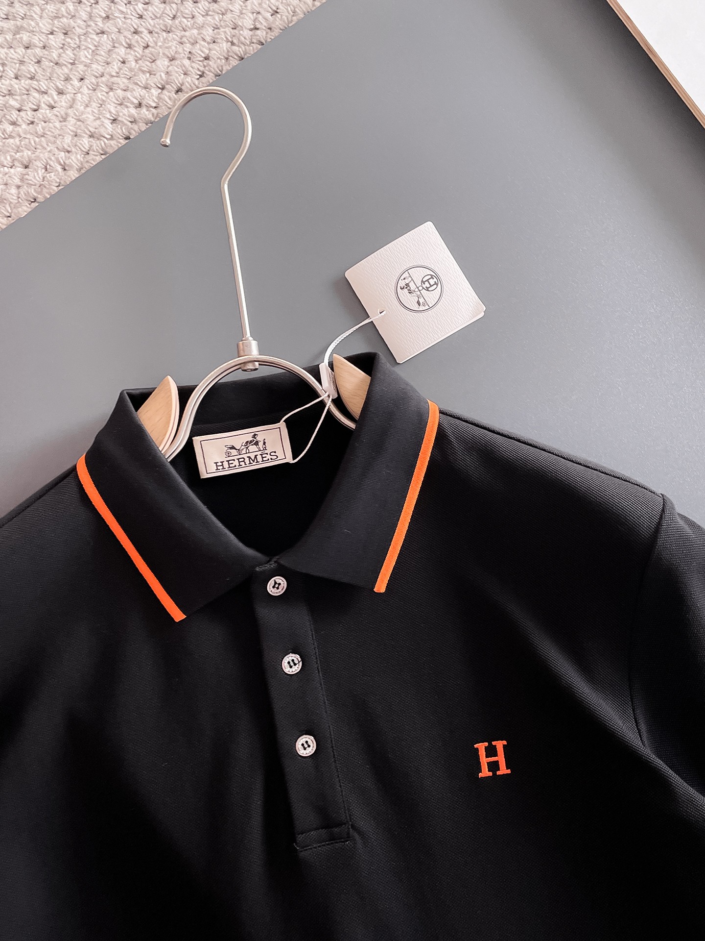 爱马仕新款网眼珠地棉布翻领短Tee，男士经典标识刺绣商务休闲短袖Polo衫，客供面料进口100%密织珠地