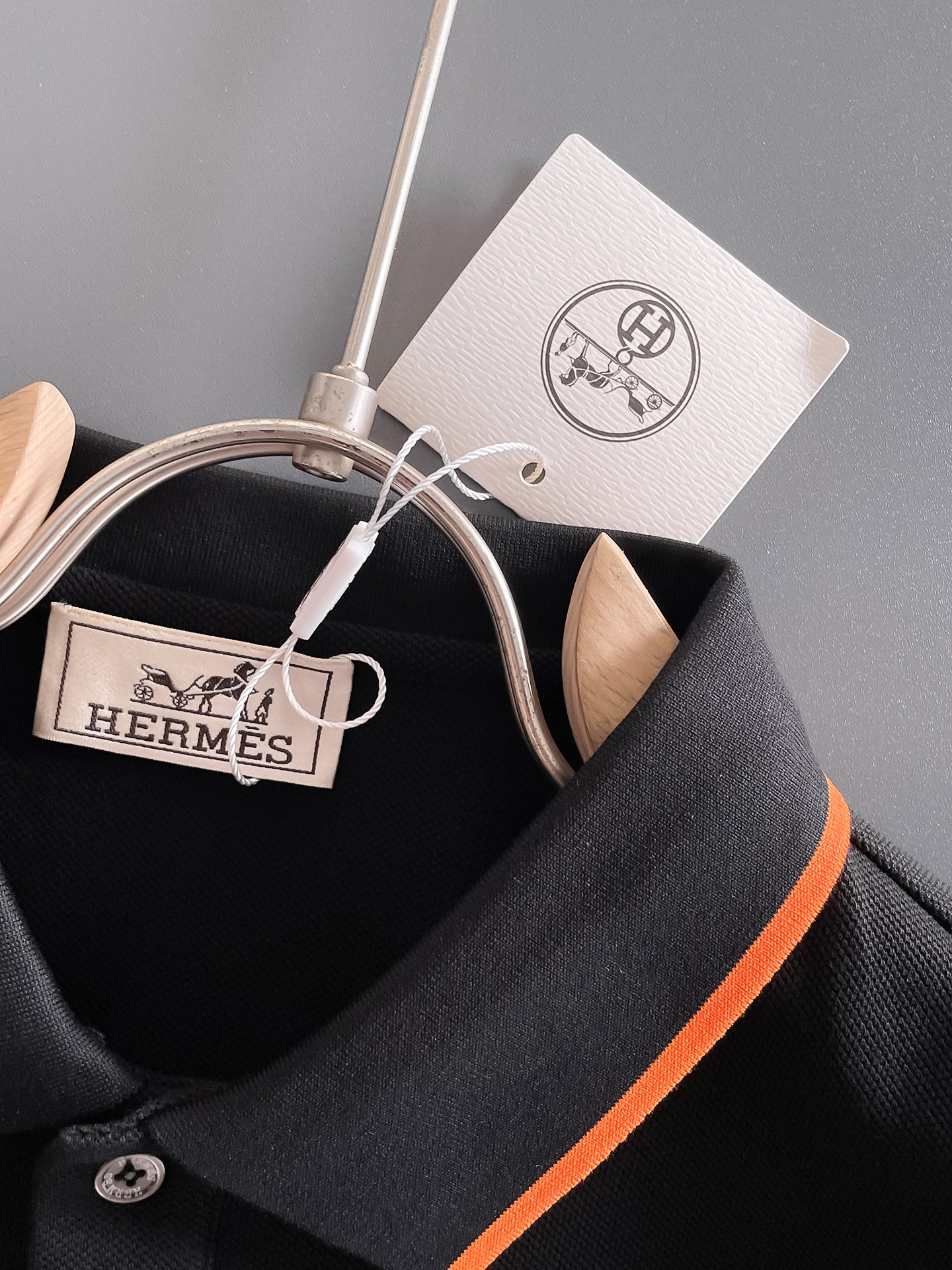 爱马仕新款网眼珠地棉布翻领短Tee，男士经典标识刺绣商务休闲短袖Polo衫，客供面料进口100%密织珠地