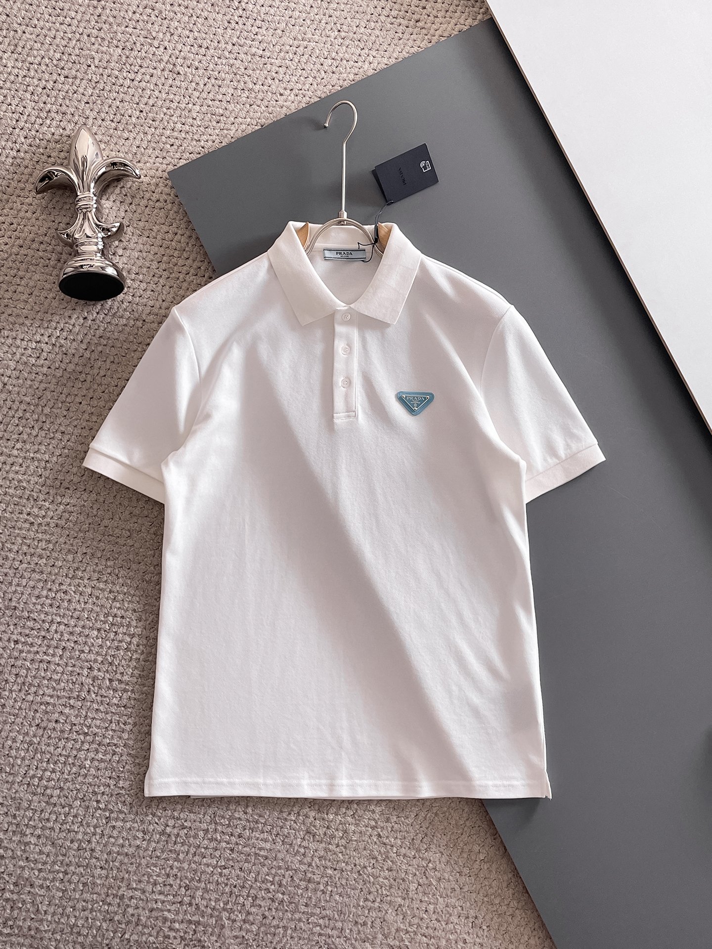 普拉达新款网眼珠地棉布翻领短Tee，男士经典标识刺绣商务休闲短袖Polo衫，客供面料进口100%密织珠地