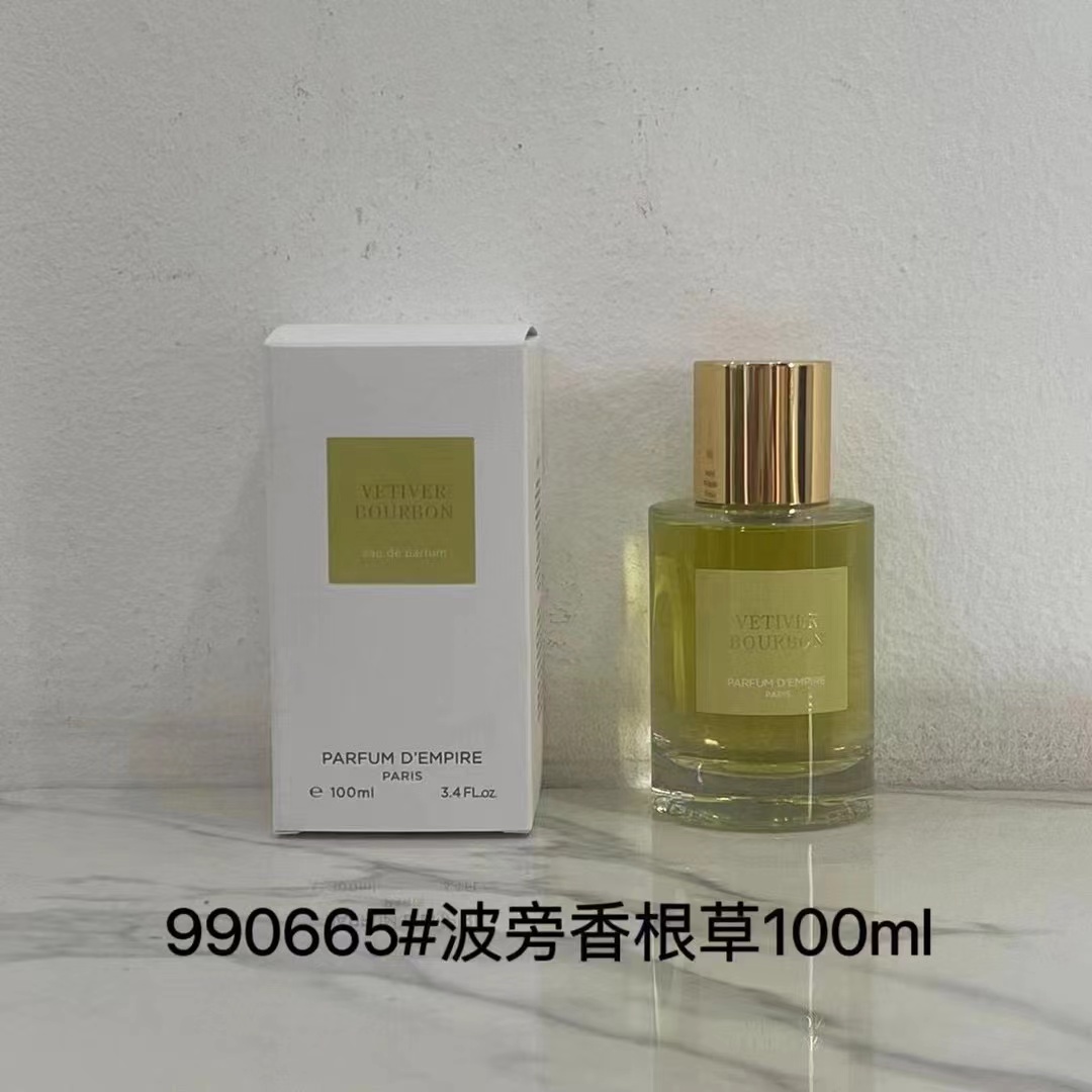 85💰帝国之香系列100ml

味道：土耳其皮革，夏日恋情，紫禁桂花，光之呐喊，波旁香根草，约瑟芬的玫瑰，摩洛哥柑橘，俄罗斯琥珀