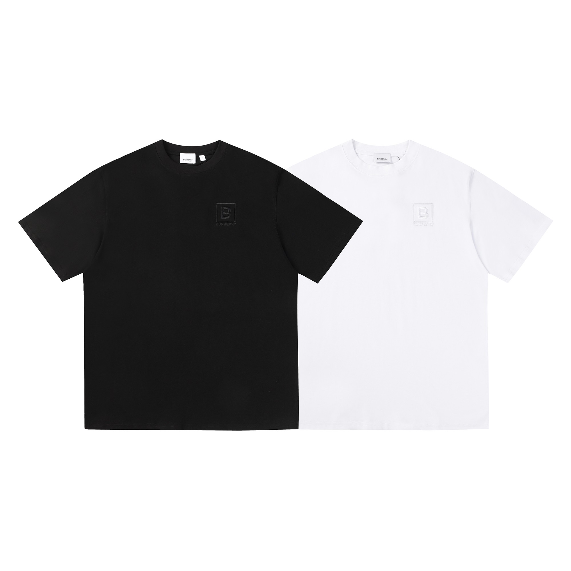 BUR*BERRY 24SS camiseta de manga corta con cuello redondo, misma que en tiendas. Bordado del logo B en forma de cuadrad…