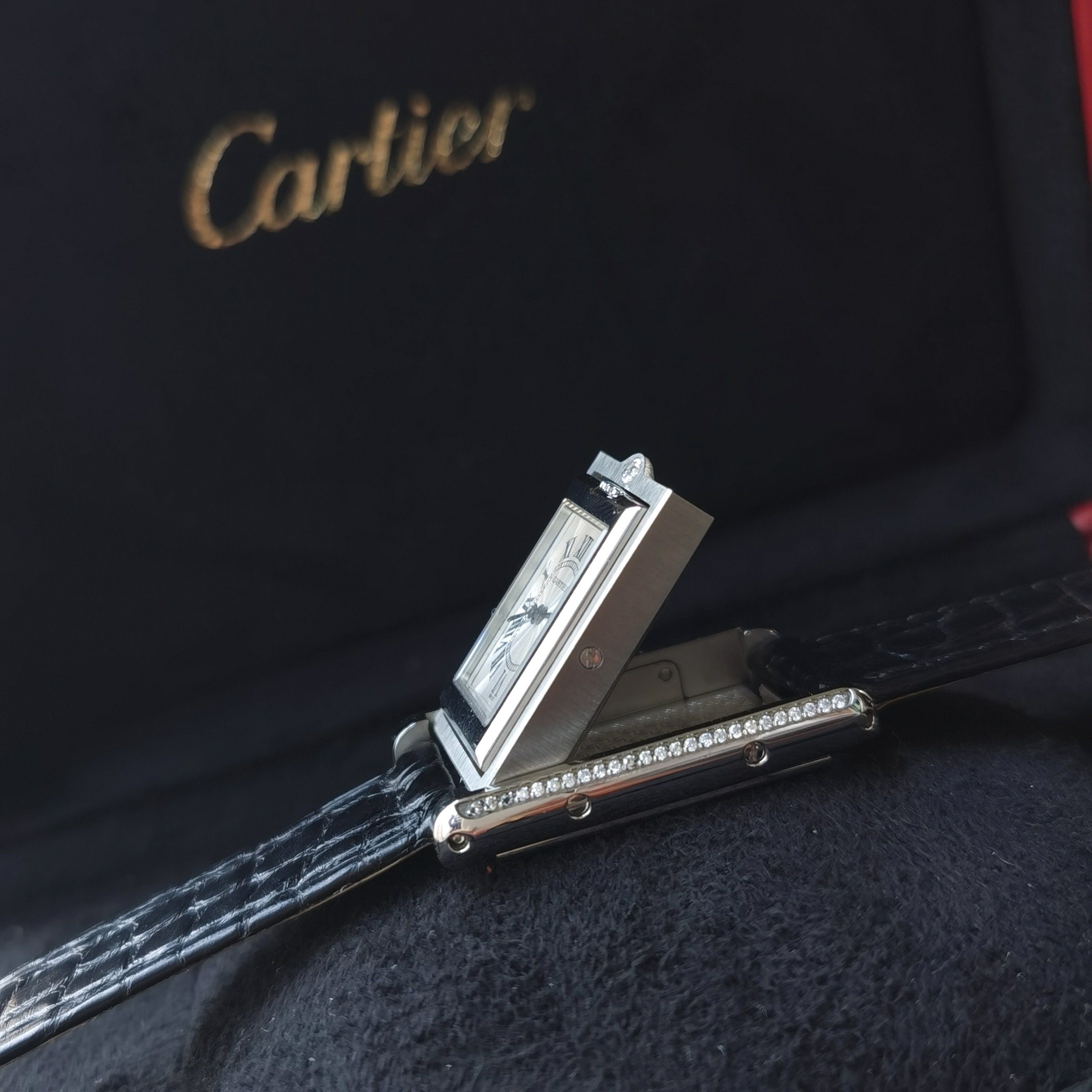 Часы Cartier