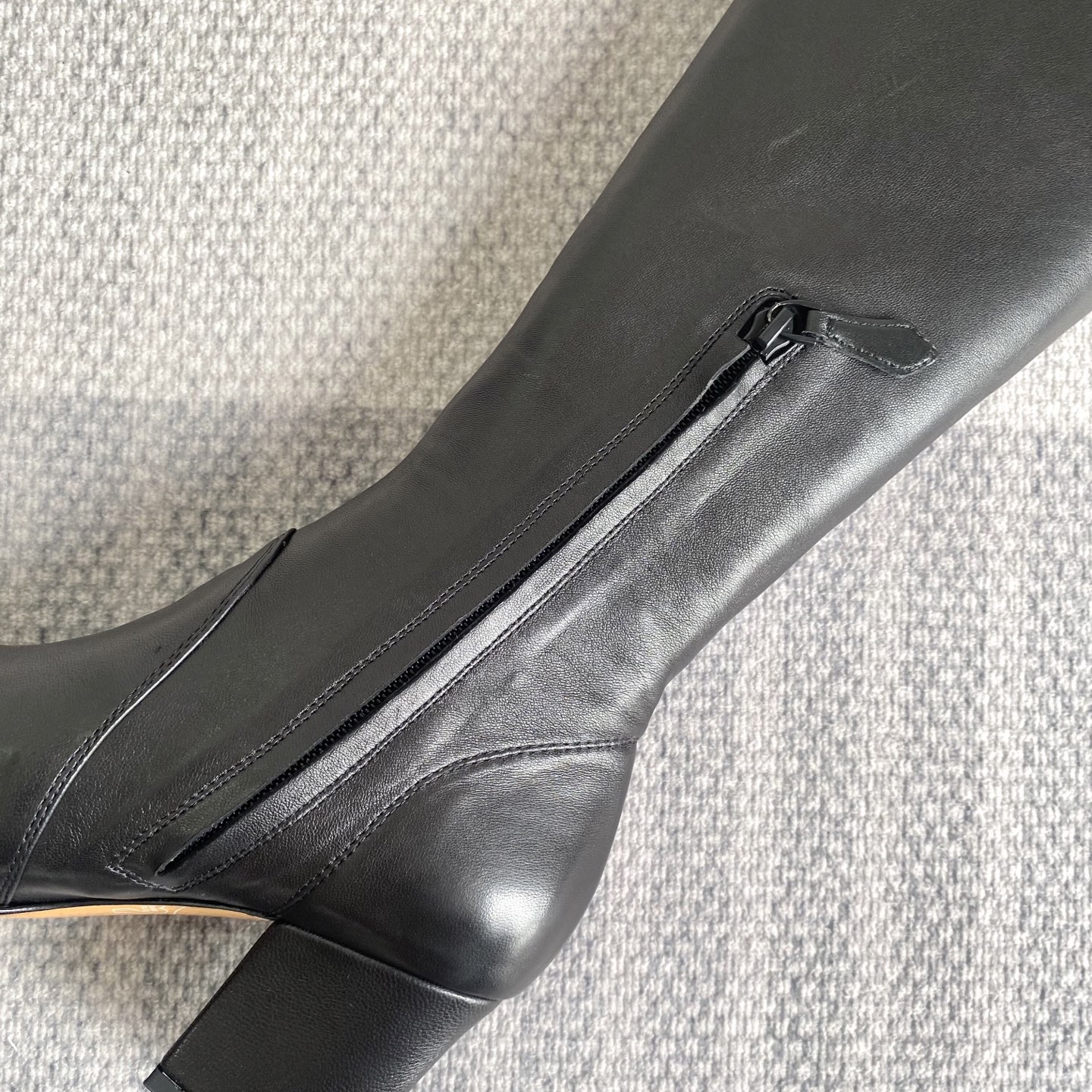 高版本出厂 MiuMiu*缪缪/F026 2025ss秋冬走秀新款高跟过膝长靴弹力靴走秀款出现在各大时装