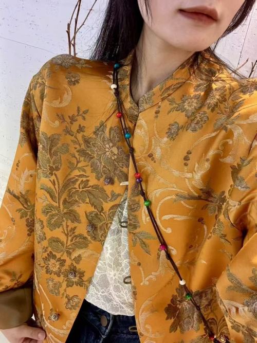 Elegant Floral Brocade Jacket - Mandarin Collar, Contrast Cuffs, Vintage Charm 1 Elegant Floral Brocade Jacket - Mandarin Collar, Contrast Cuffs, Vintage Charm