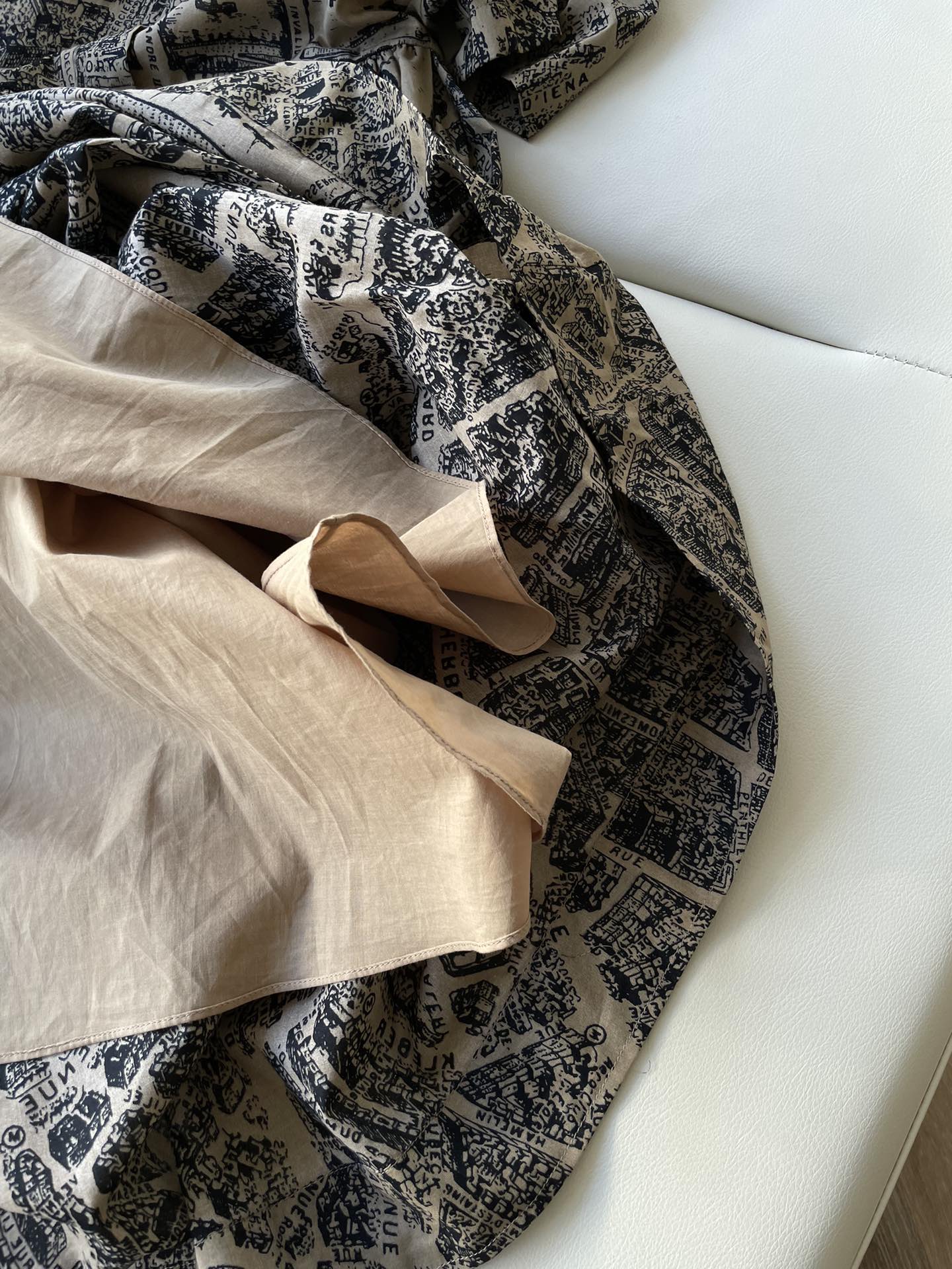 Stylish Parisian Dress Set with CD: Fashionable, Elegant, and Timeless Appeal - 图片 7