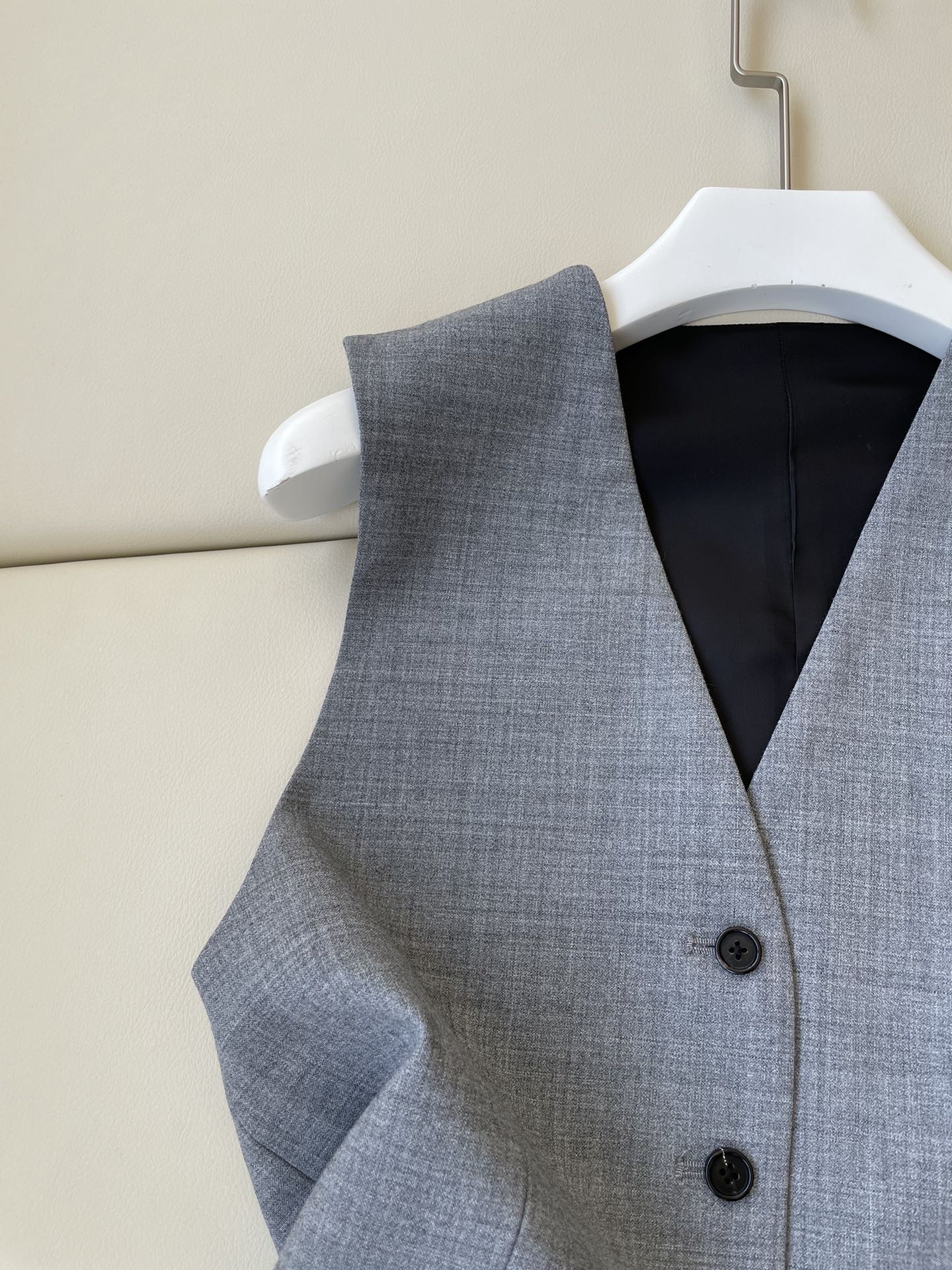 P1219, one-size-fits-all female suit, packaged with the graft vests. Size: SML - 图片 3