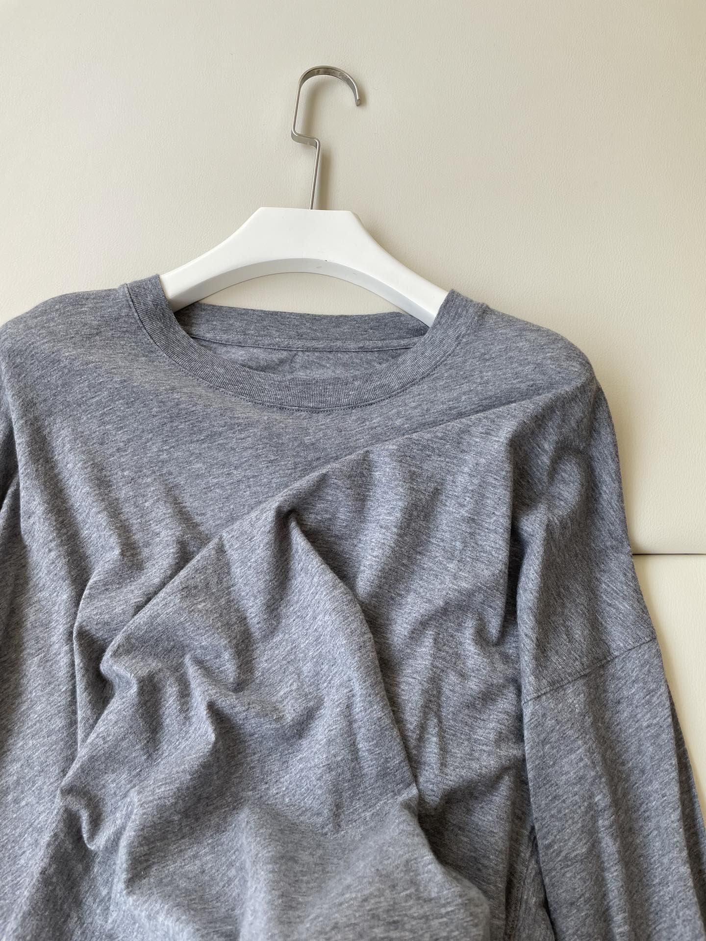 Super-Simplistic Single-Rate Female Suit for All Sizes and Styles - 图片 2