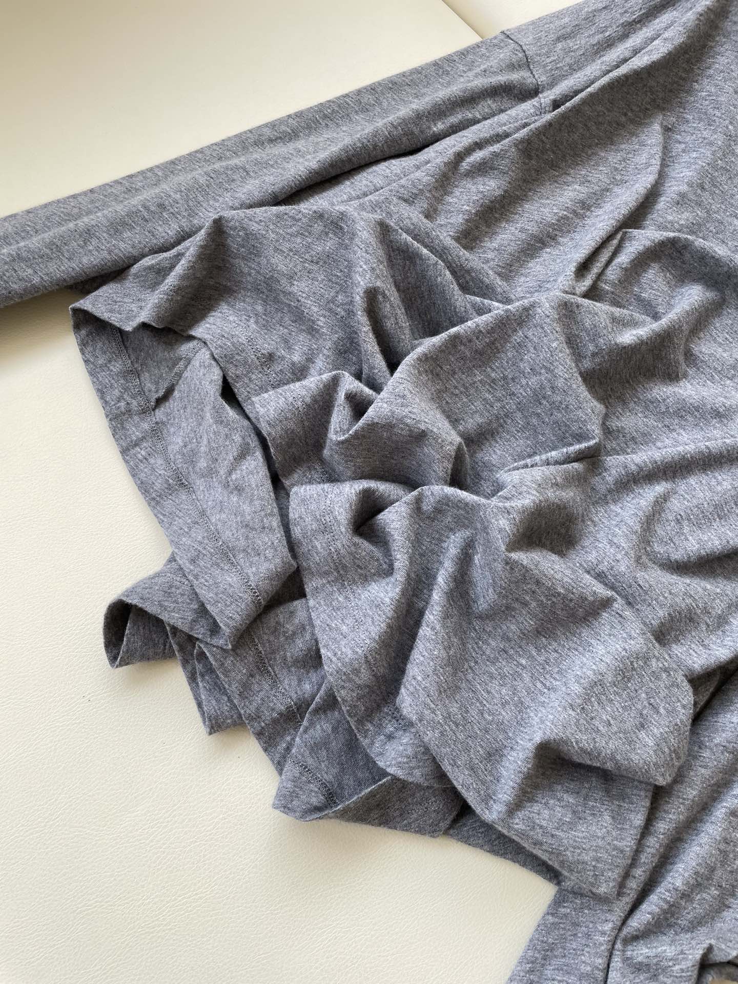 Super-Simplistic Single-Rate Female Suit for All Sizes and Styles - 图片 4