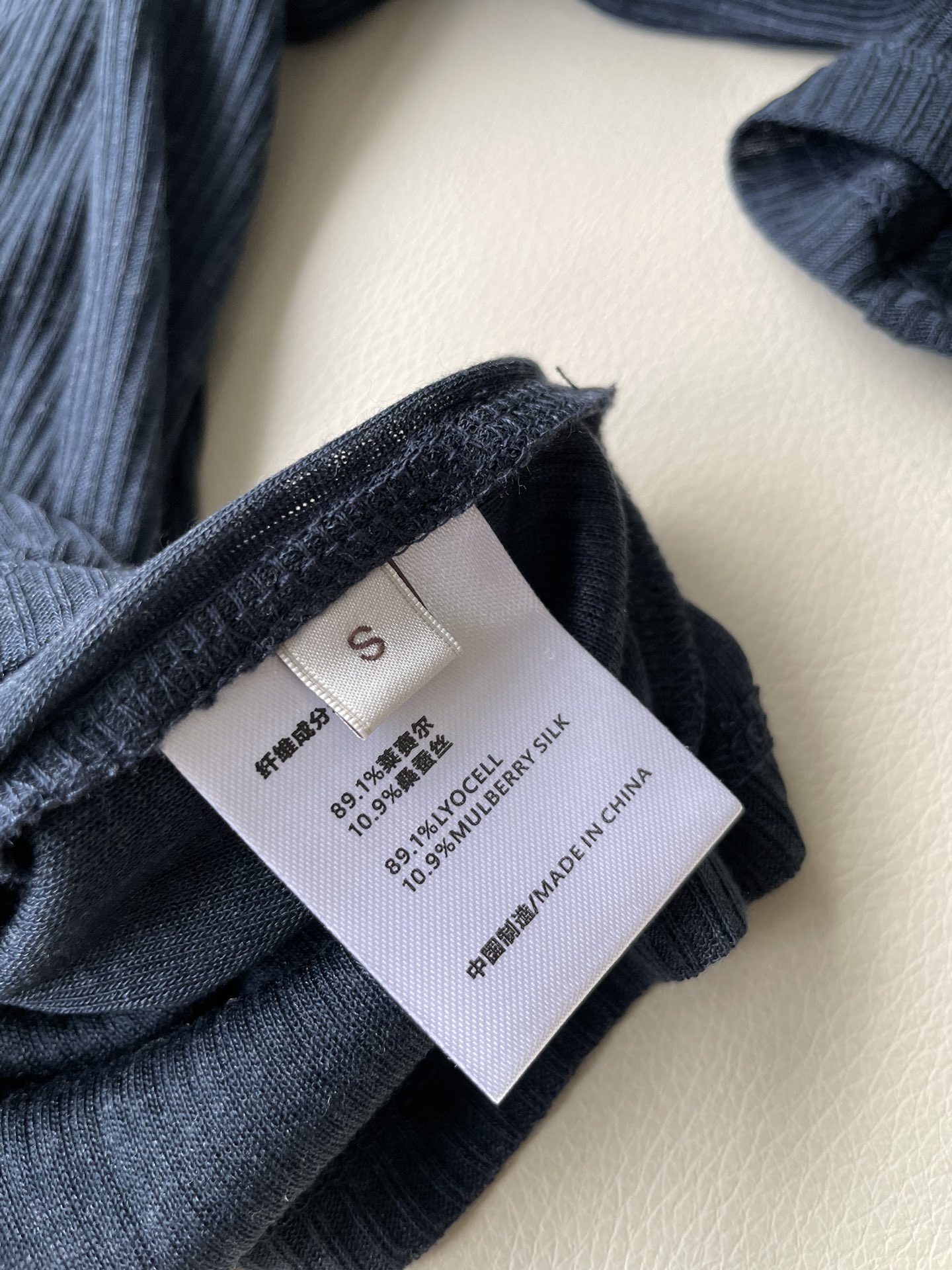 Eco-friendly Bamboo and Silk Blend Female Suit for Morning Wear - 图片 7