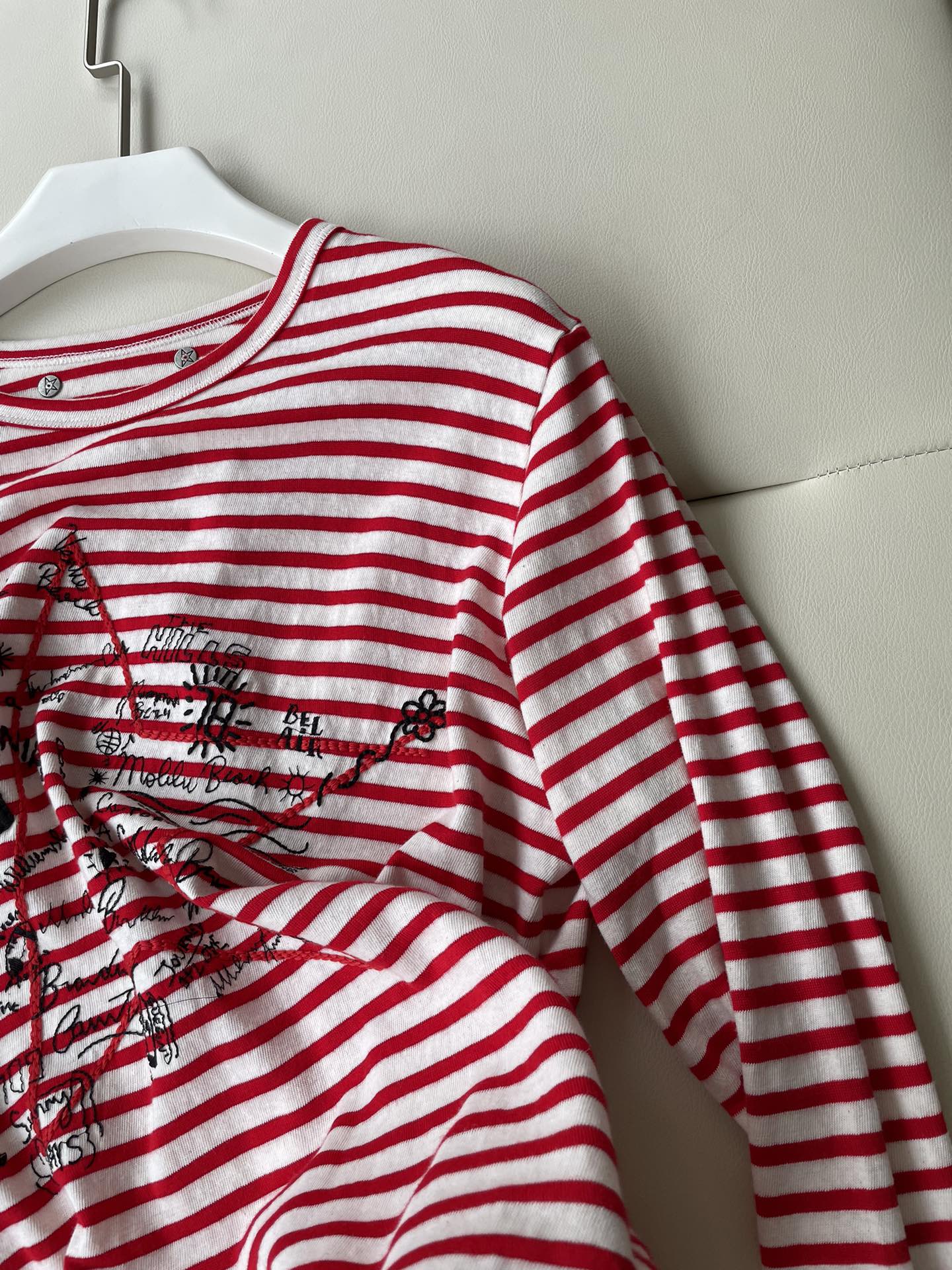 Golden Goose Striped T-shirt with Star Embroidery and Metal Details - 图片 5