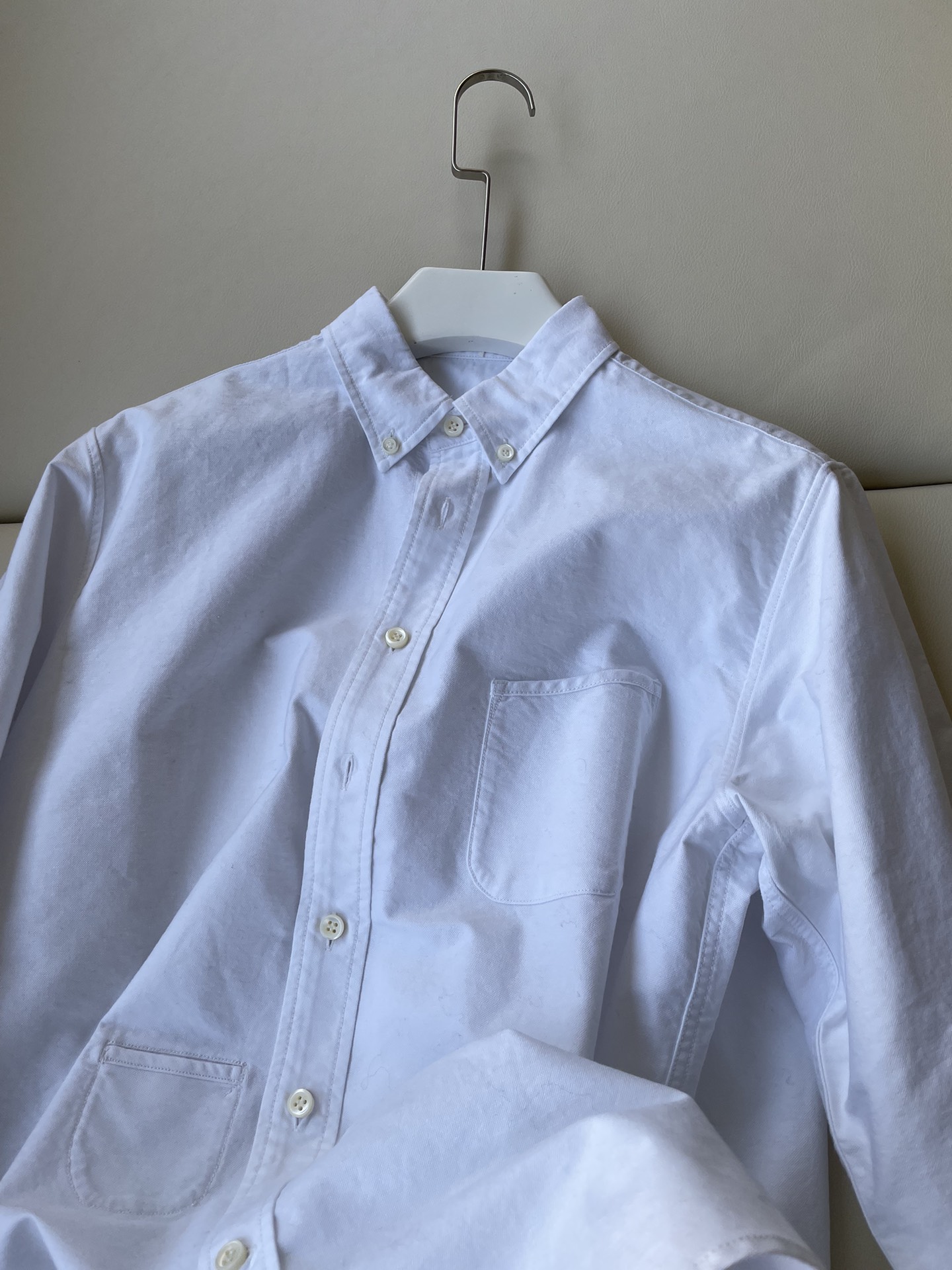 Modern Supima Aloha Shirt: Comfortable and Durable Female Suit with Sea Horse Print - 图片 2