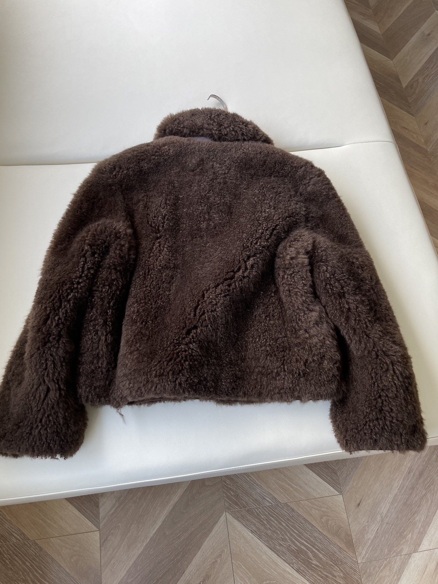 Luxurious Italian Velvet Fur Jacket with Rare Baby Goat Hair Pairing - 图片 8