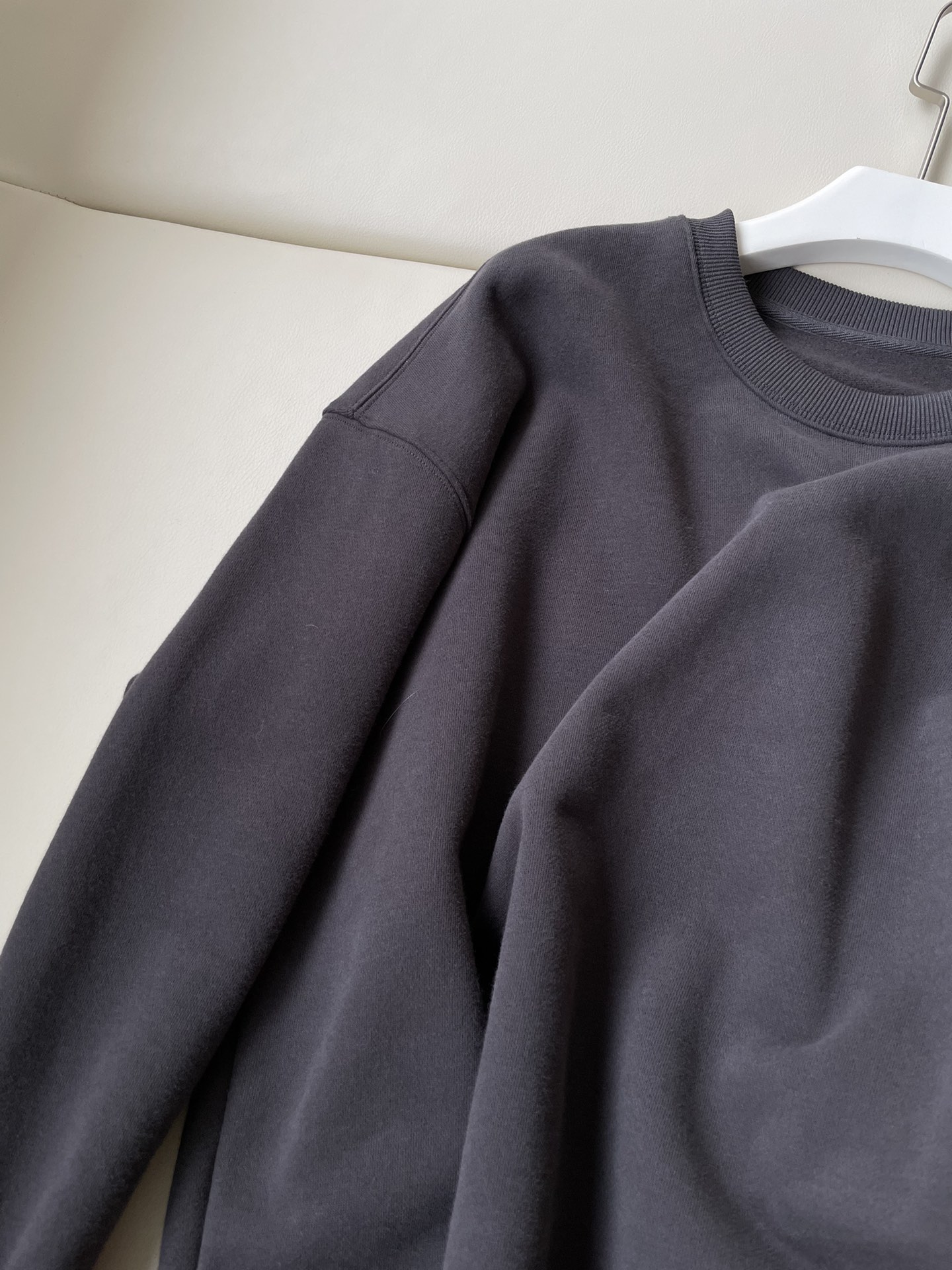 Fall Single-Size Female Suit: Classic Layout for Autumn and Winter Comfort - 图片 3