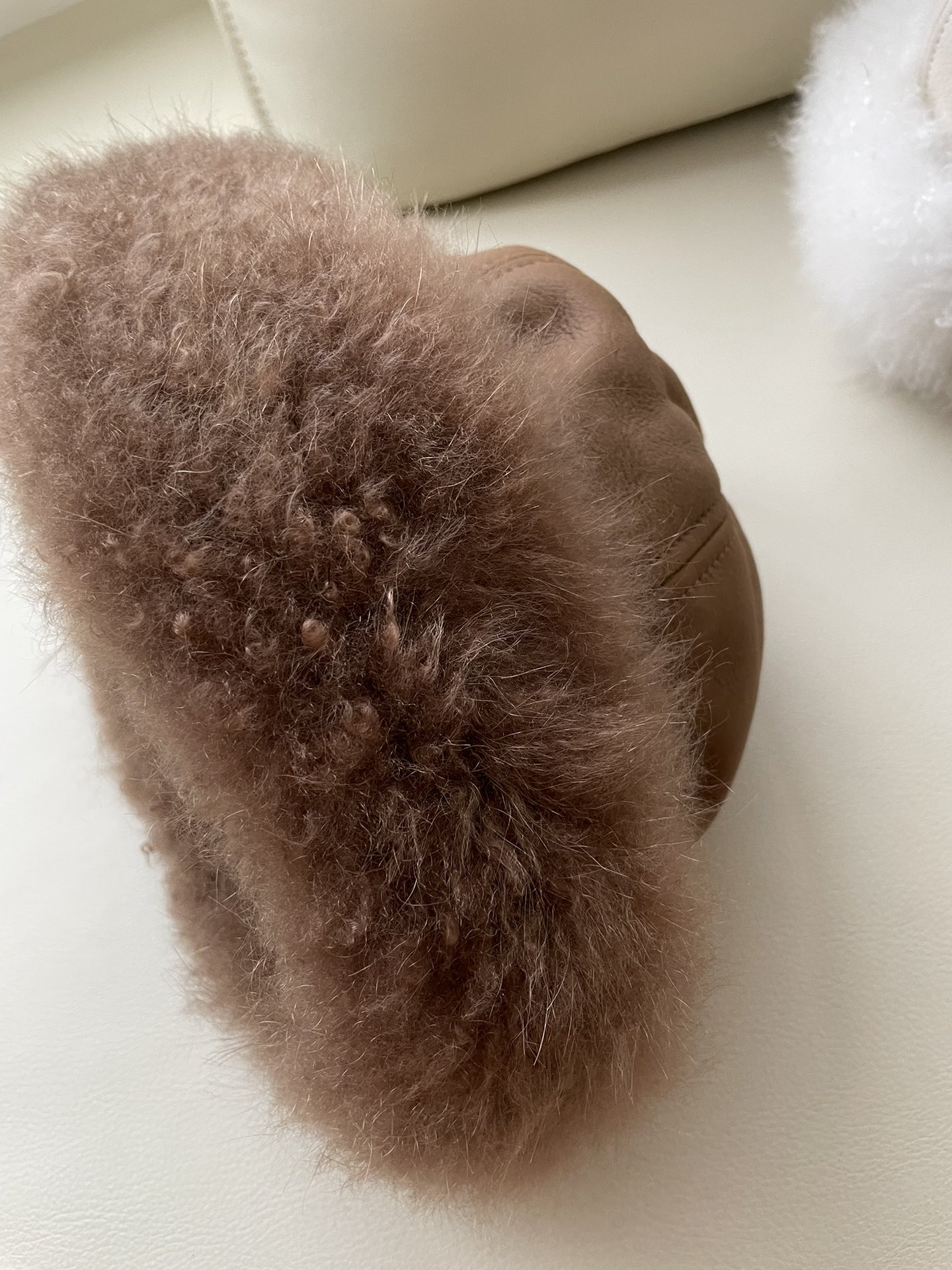 Luxurious Lagun Fur and Wool Women’s Suit with Million Dollar Hat - 图片 6
