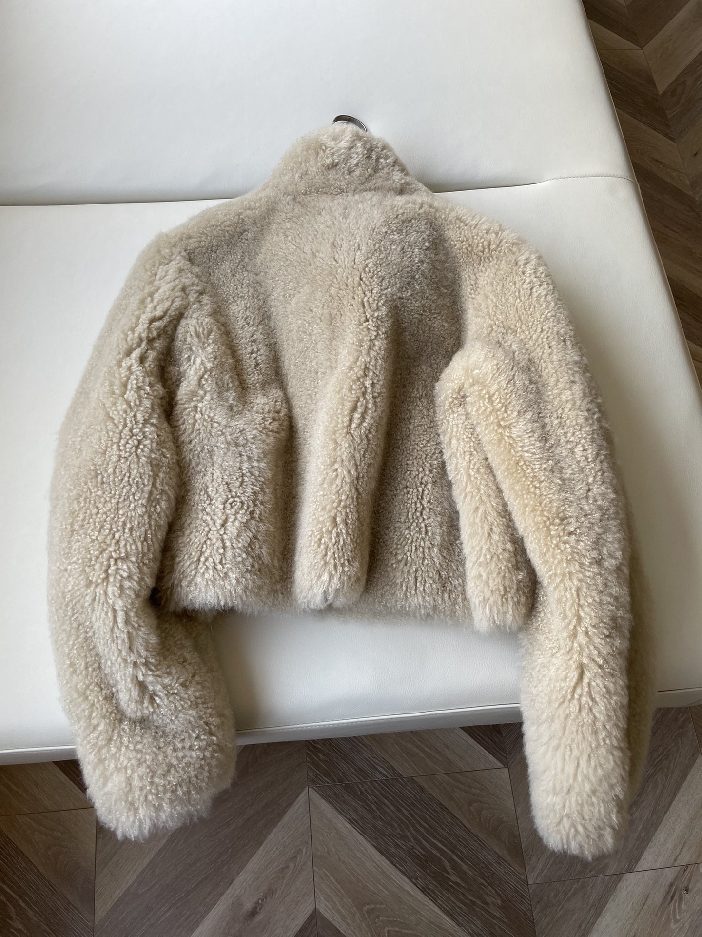 Luxurious Italian Fur Coat: Premium Quality, Natural Touch, Superior Heating - 图片 8