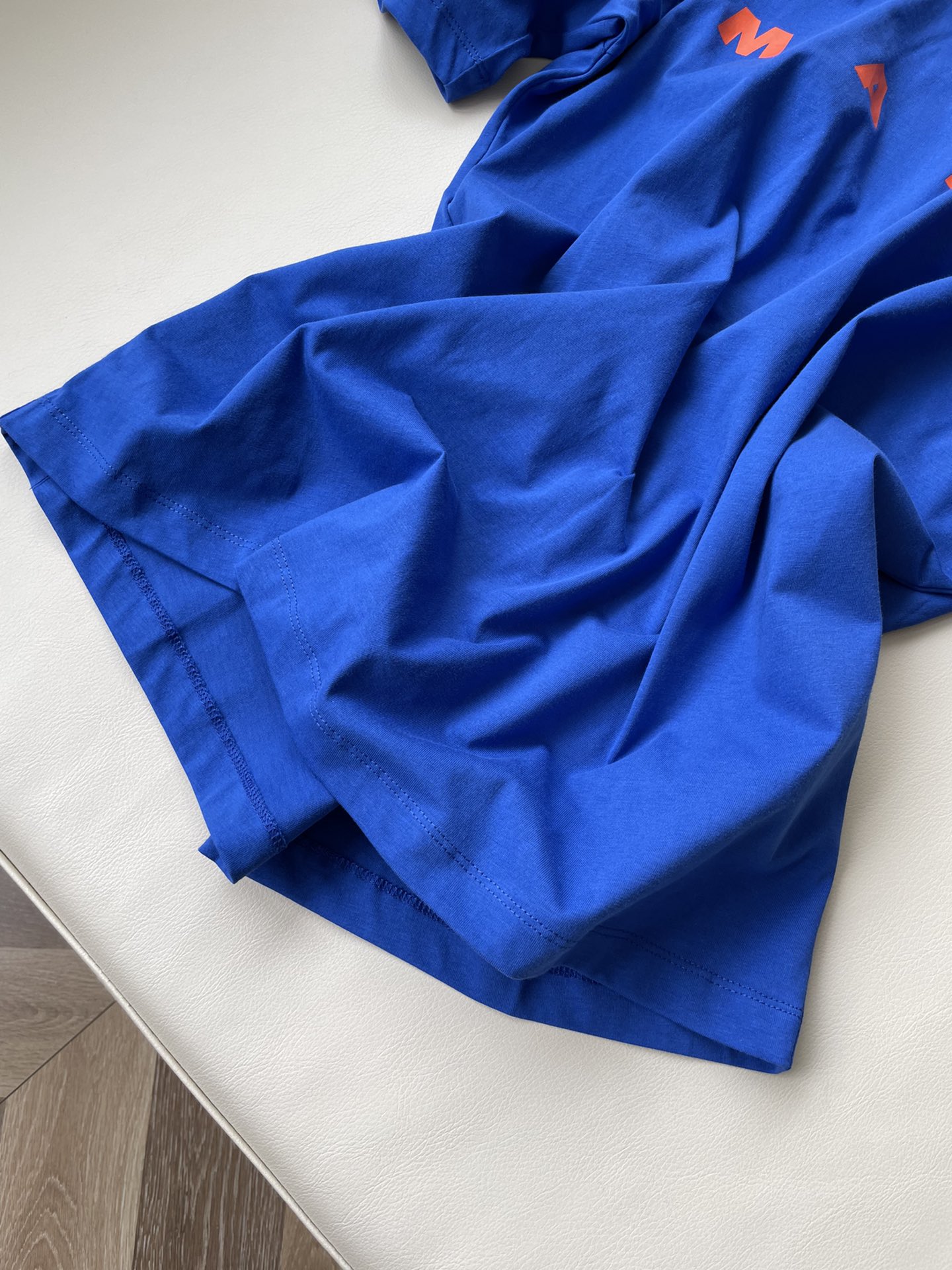 Marni’s Classic T-Shirt: Gender-Neutral One-Size Turkish Cotton Package - 图片 4