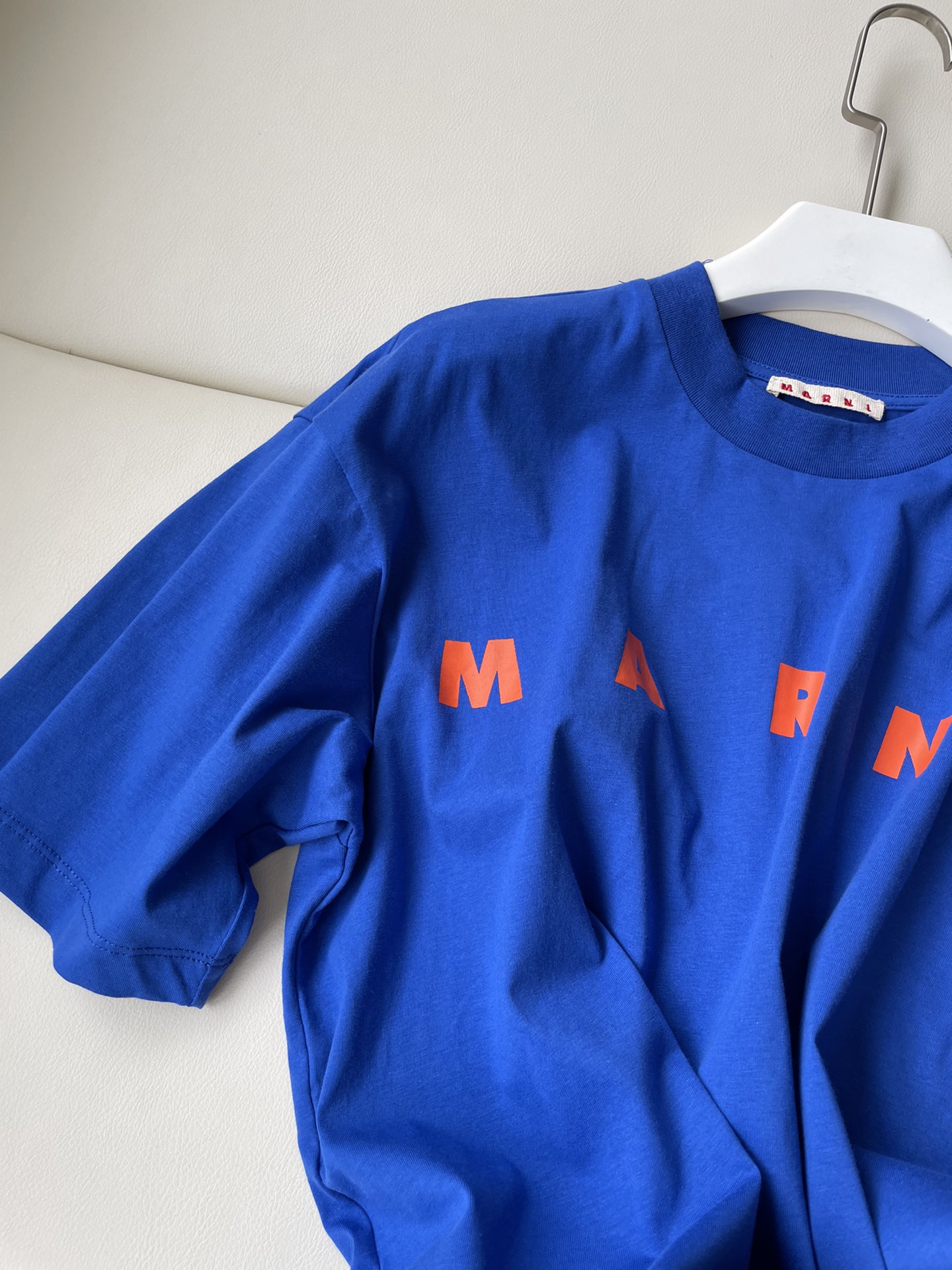 Marni’s Classic T-Shirt: Gender-Neutral One-Size Turkish Cotton Package - 图片 3