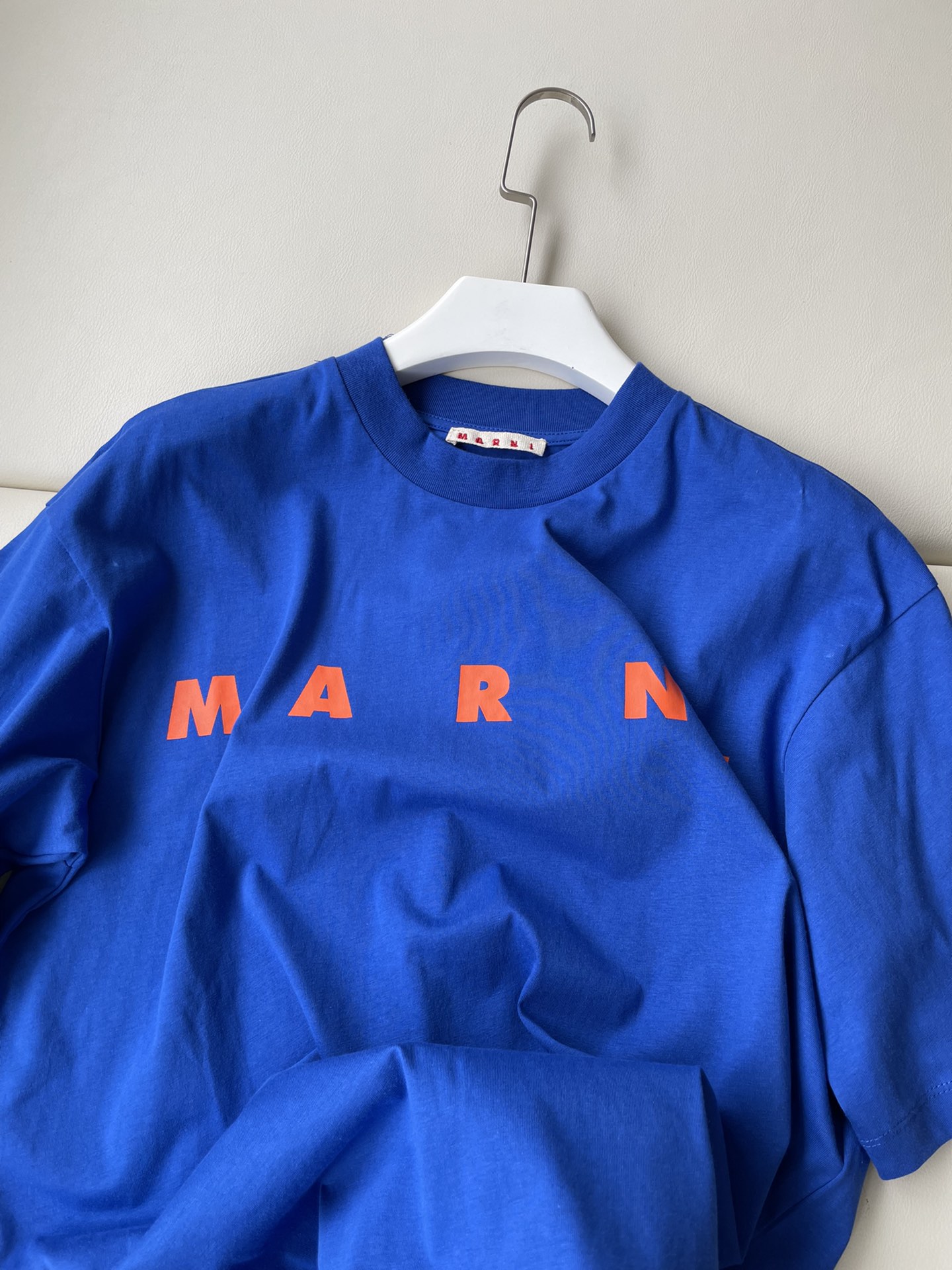 Marni’s Classic T-Shirt: Gender-Neutral One-Size Turkish Cotton Package - 图片 2
