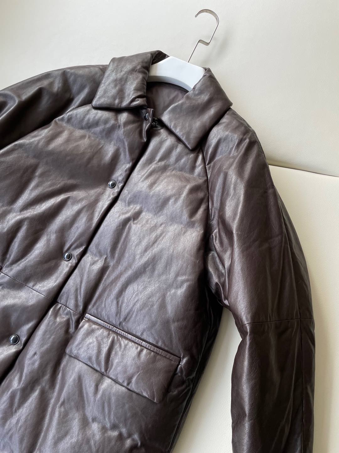 GilSander Women’s Single-Rate Leather Suit: Thin, Warm, and Elegant - 图片 2