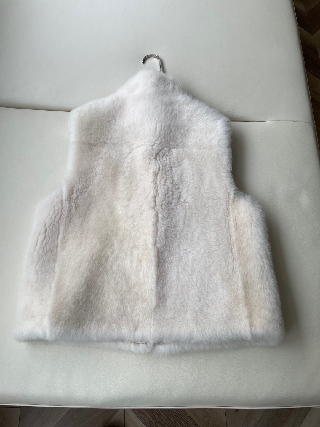 Luxury LP-Grade Lagun Fur Vest: Italian Lamb Species, Soft Leather, Warm and Stylish - 图片 8