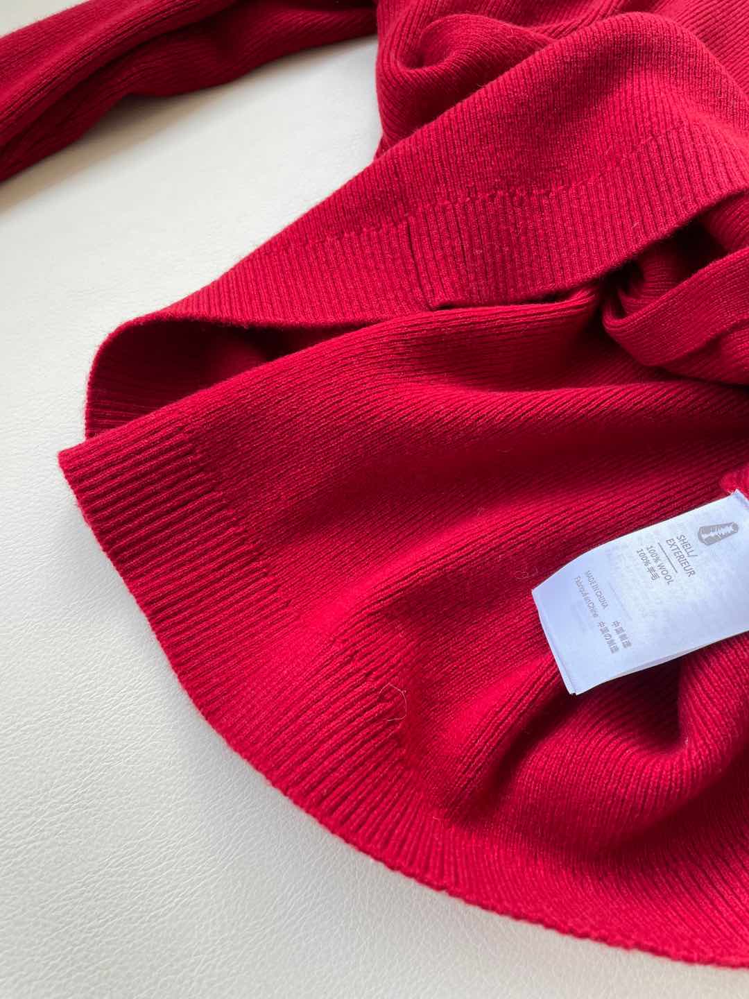 Kenzo’s Low Saturation Woman’s Suit: Classic, Embroidered Collar, Perfect for Fall Fashion - 图片 6