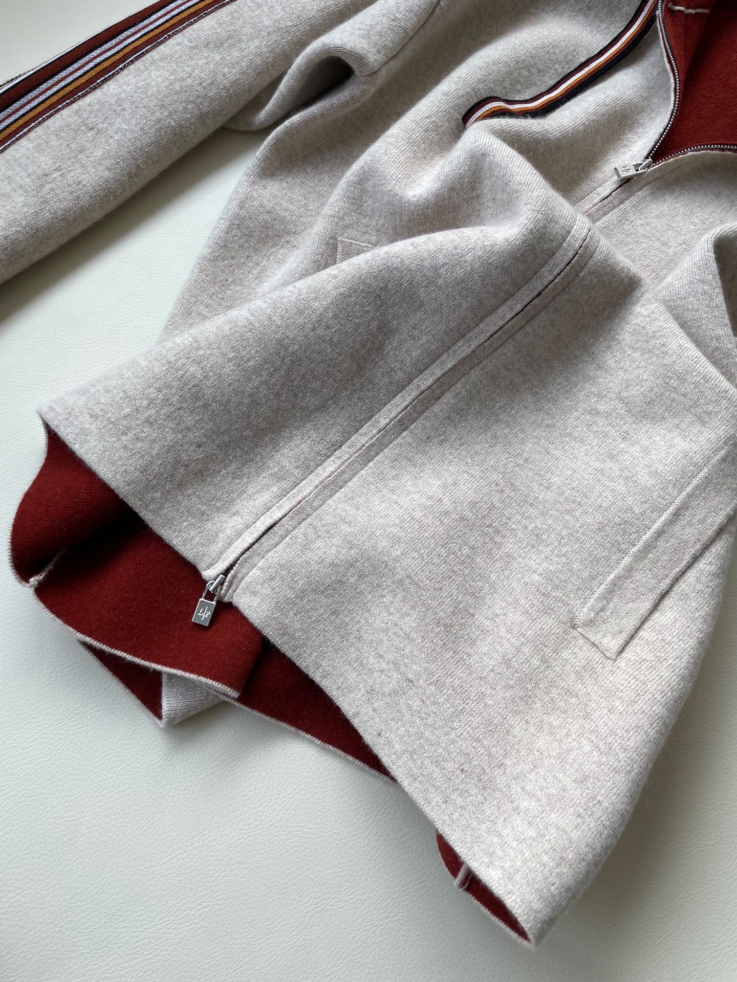Double-Sided Cashmere Sweater with Lycra, German Stoll Machine Knit 5 i1736871141506 2865 0 3