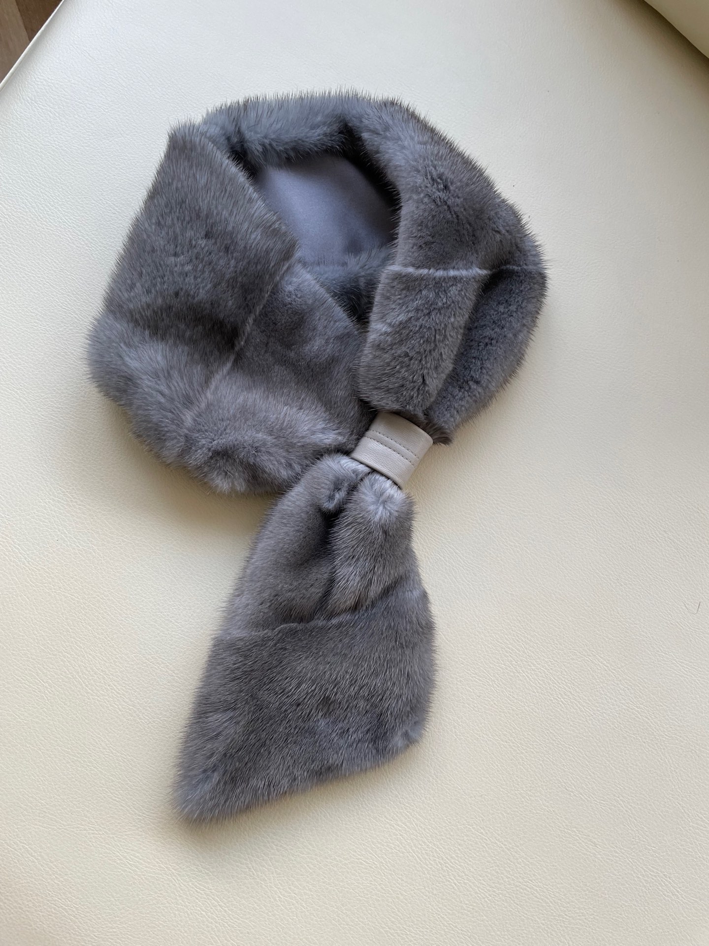 Luxury Copenhagen Mink Suit with Purple Scarf for Auction Highlighted by Sapphire Detail - 图片 1