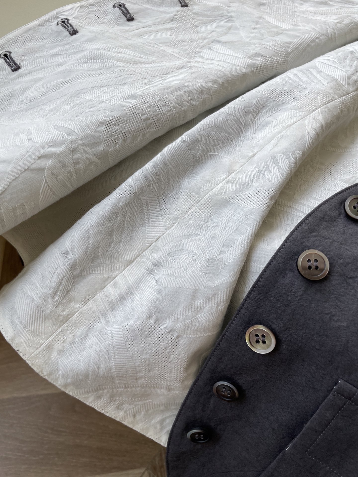 Japanese Artisanal Cotton Linen Suit with Unique Handcrafted Details - 图片 7